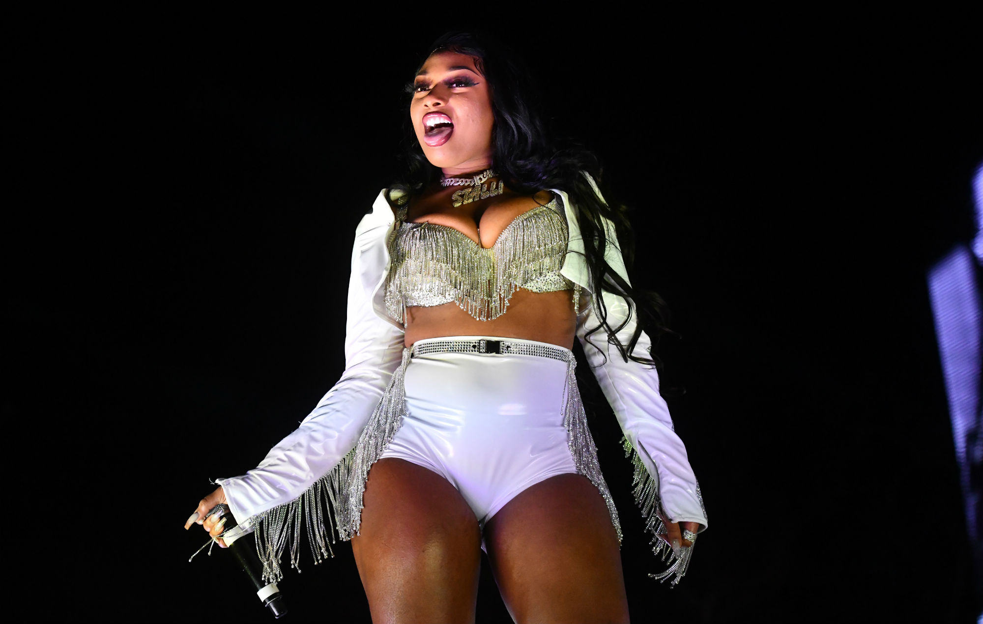 Mira a Megan Thee Stallion traer "Buenas Noticias" a los Apple Music Awards 2020 con un set temático de rodeo