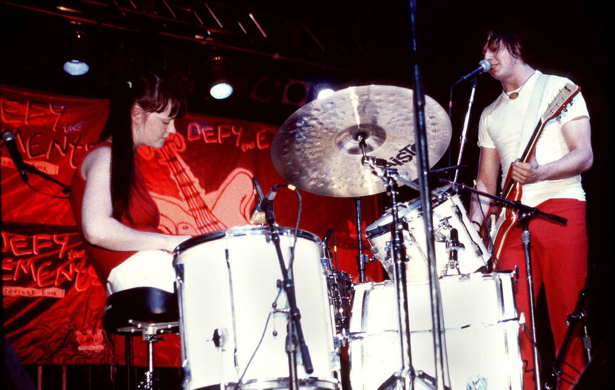 The White Stripes lanzan un álbum en vivo en 1999 a beneficio de Fair Fight Action