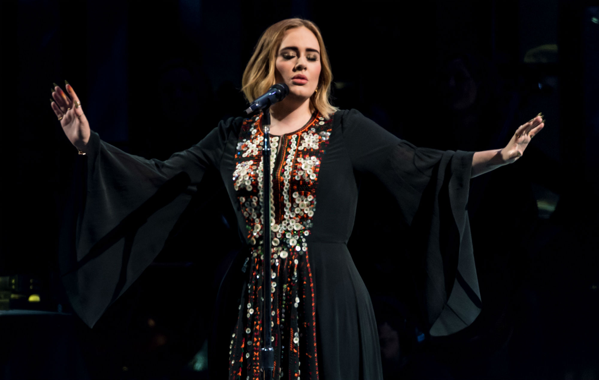 Adele celebra diez años del '21':