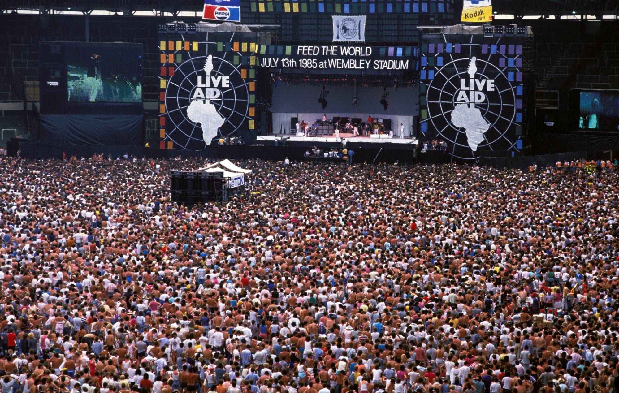 El gobierno irlandés propone futuros conciertos al estilo Live Aid para marcar el fin de la pandemia de coronavirus