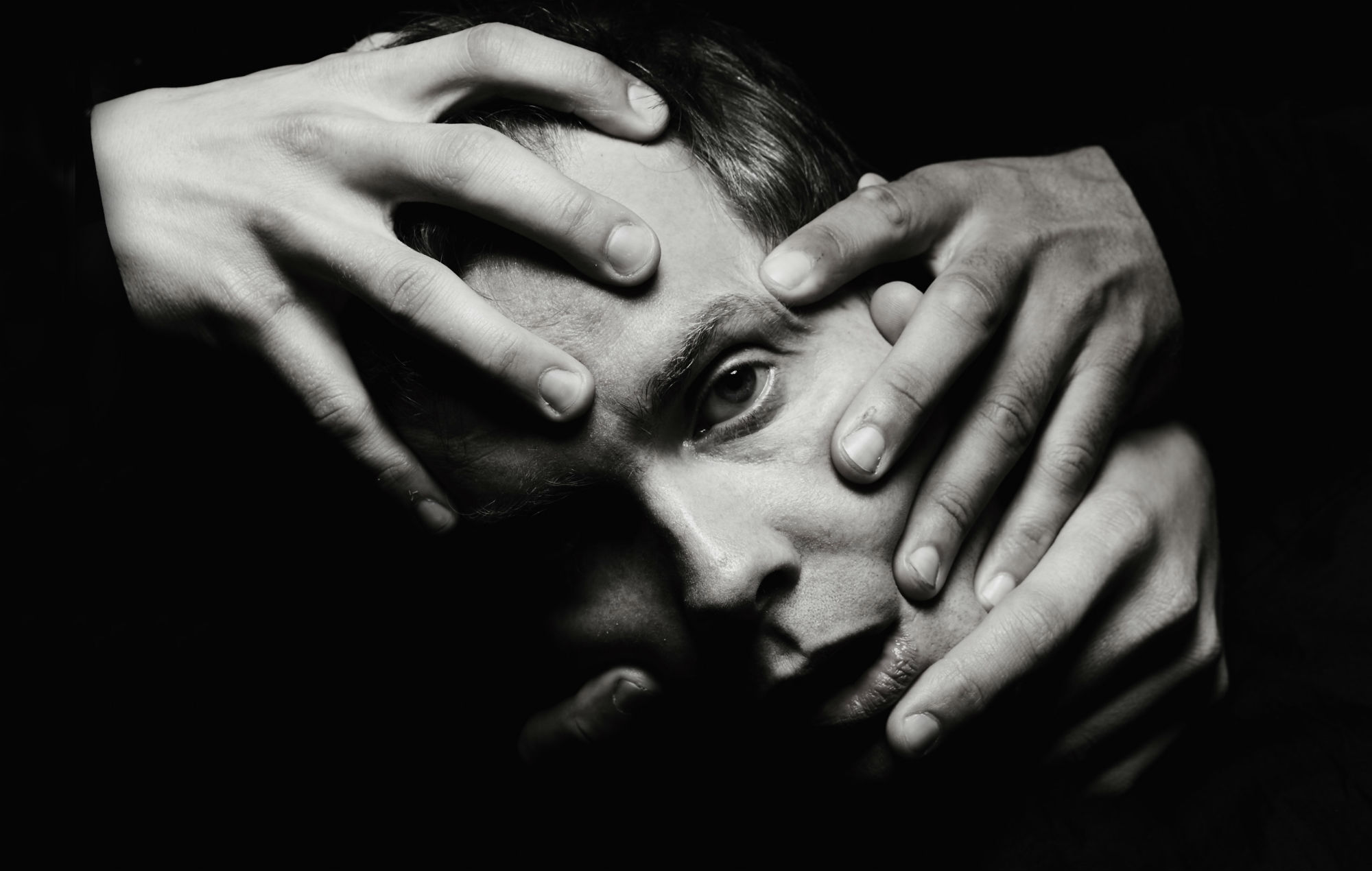 Escuchen el nuevo tema de Jónsi, producido por A.G. Cook, 'Mold'.