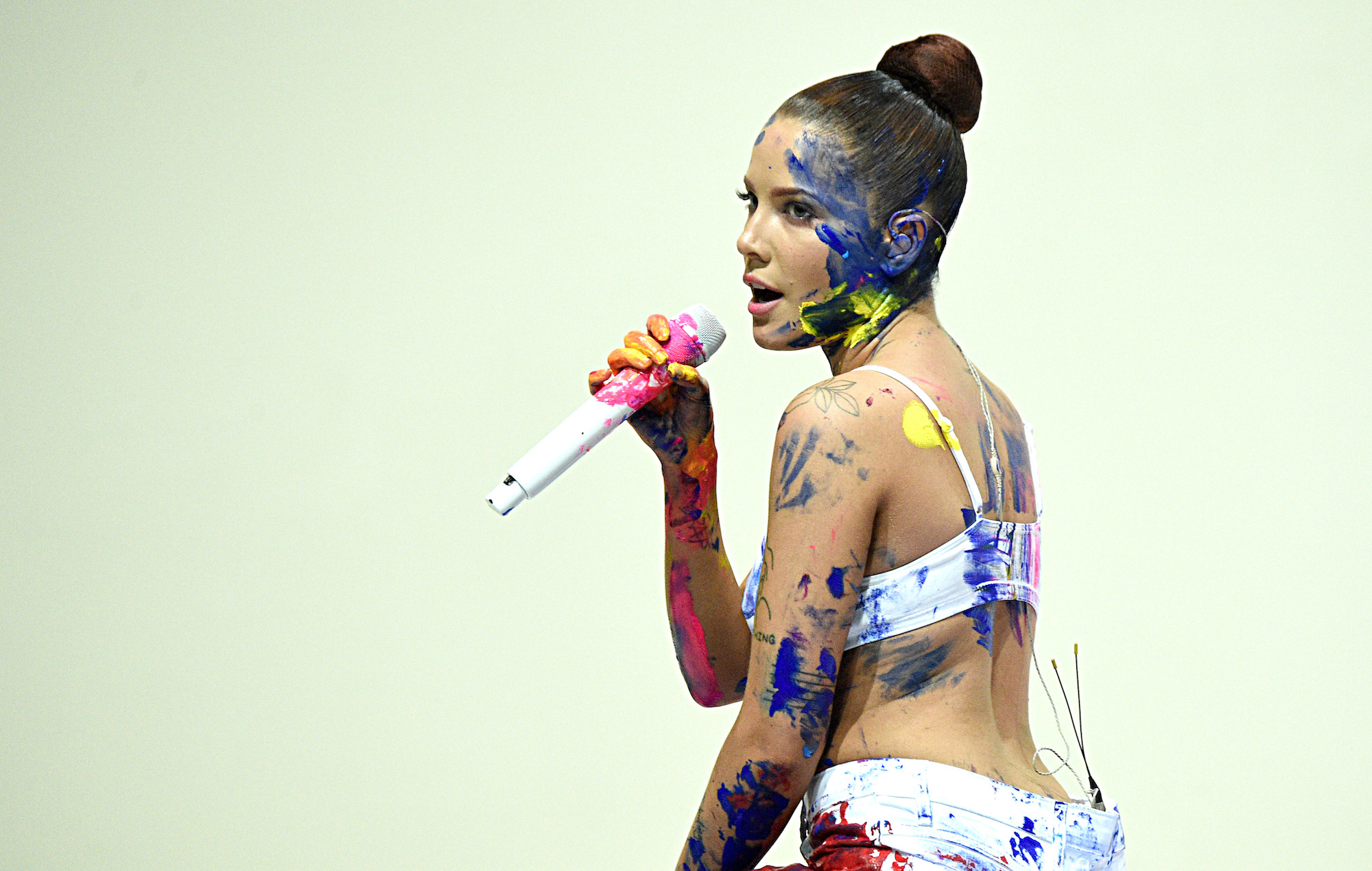 Halsey cancela la reprogramación de la gira 2020: 