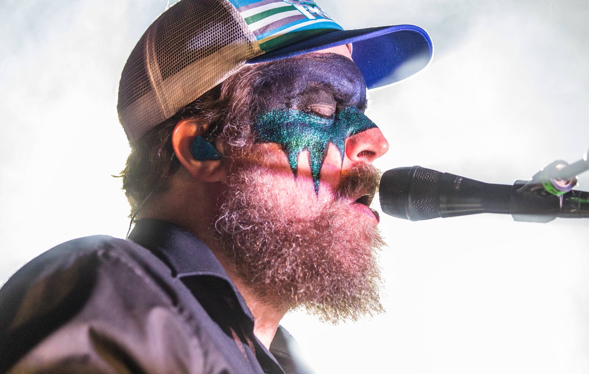 John Grant se desespera por el estado del mundo con la nueva canción sorpresa 'The Only Baby'.