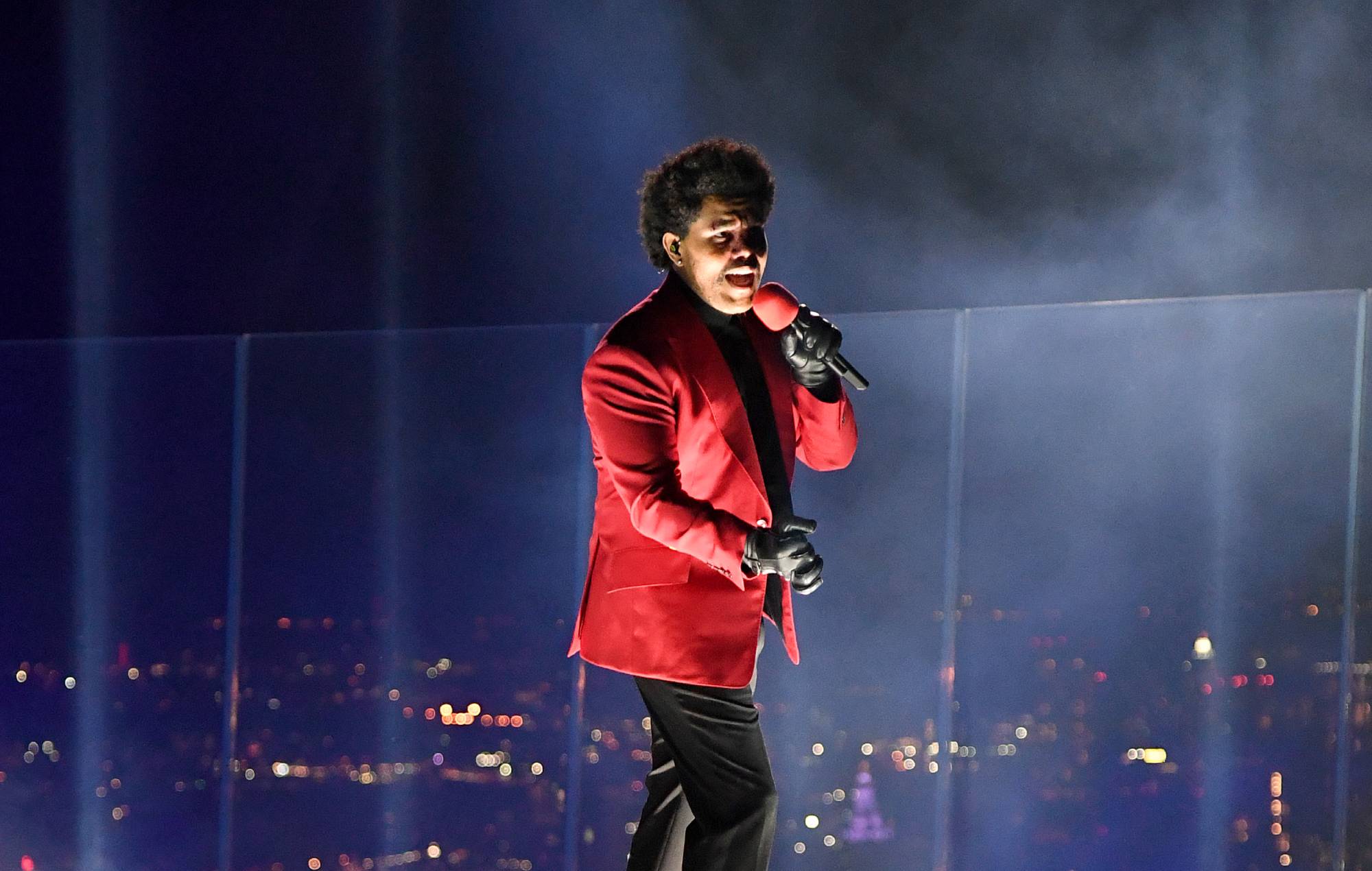 The Weeknd ha puesto 7 millones de dólares de su propio dinero para su espectáculo en el descanso de la Super Bowl