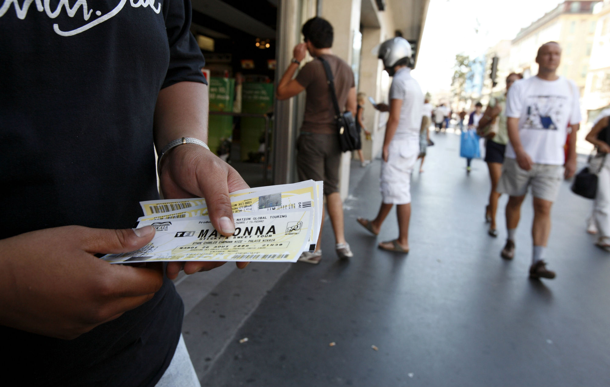 Tres revendedores de boletos de EE.UU. multados en primer orden bajo la ley anti-cacheo de Obama