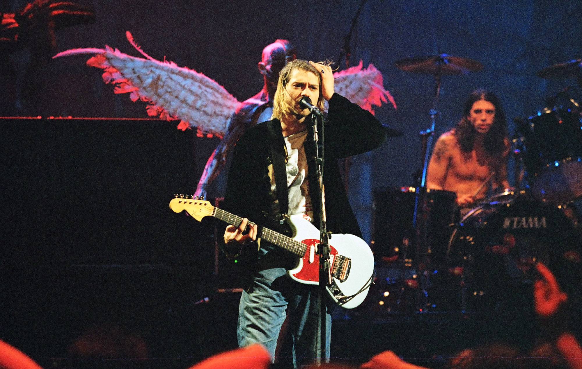 Dave Grohl dice que no se deja llevar por la pregunta de qué habría pensado Kurt Cobain de Foo Fighters