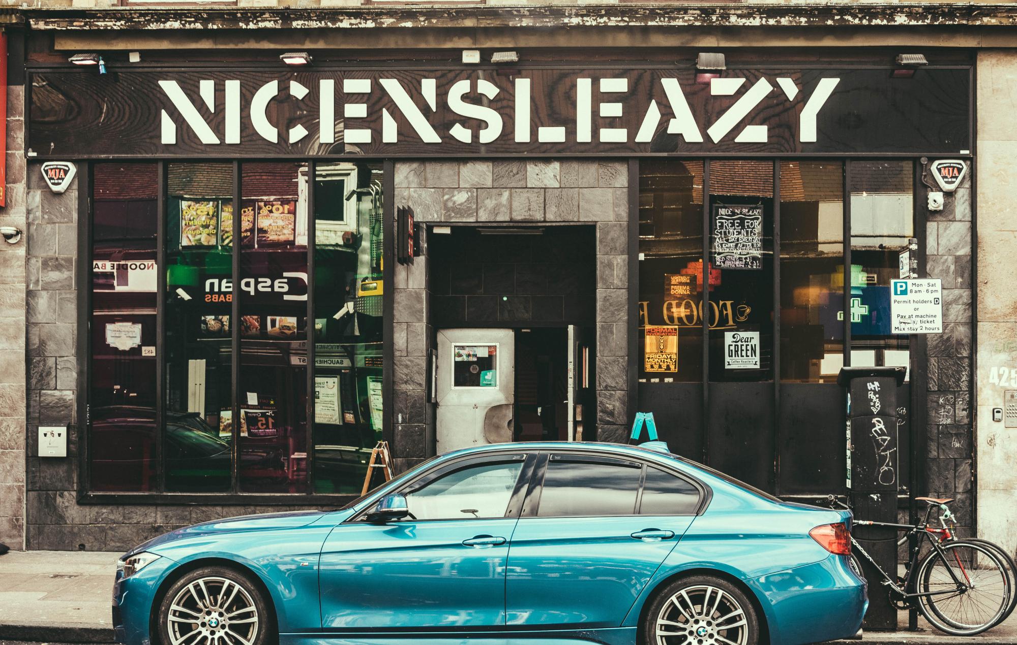 El local de Glasgow Nice N' Sleazy lanza una recaudación de fondos tras la muerte del portero 'Big John'