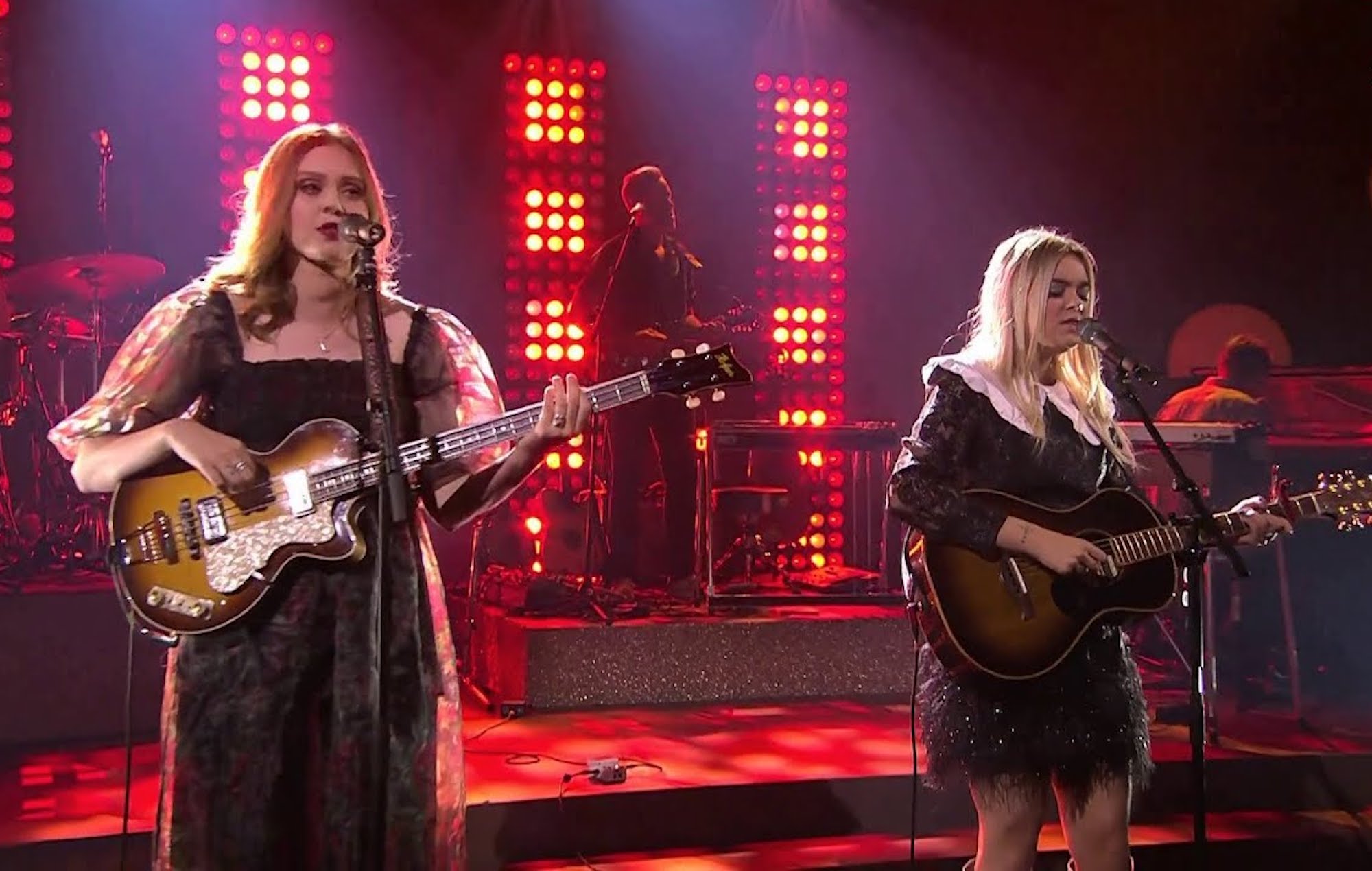 First Aid Kit versiona 'The Rose' de Bette Midler en un concurso sueco