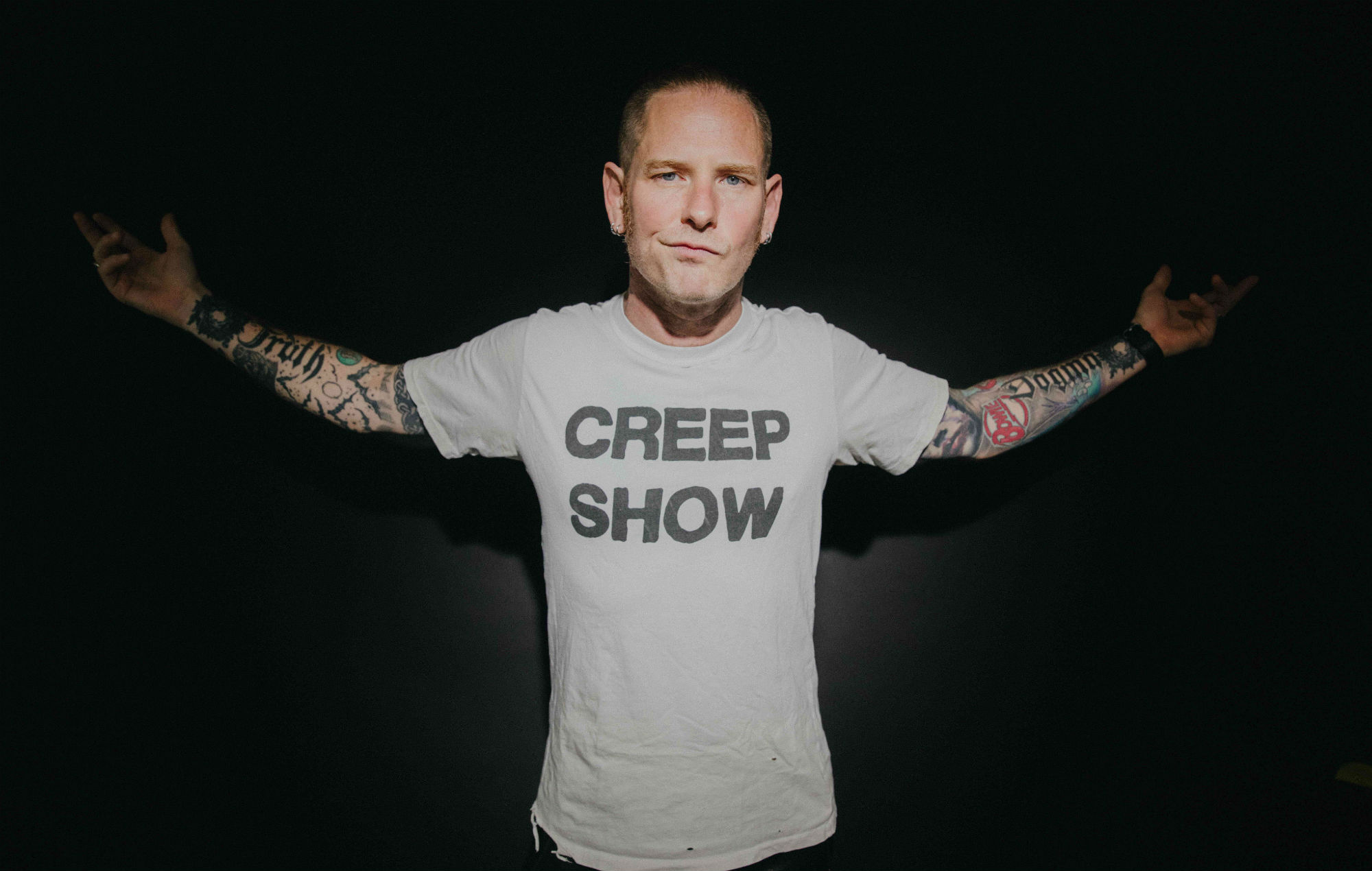 Corey Taylor dice que su próximo libro abordará 