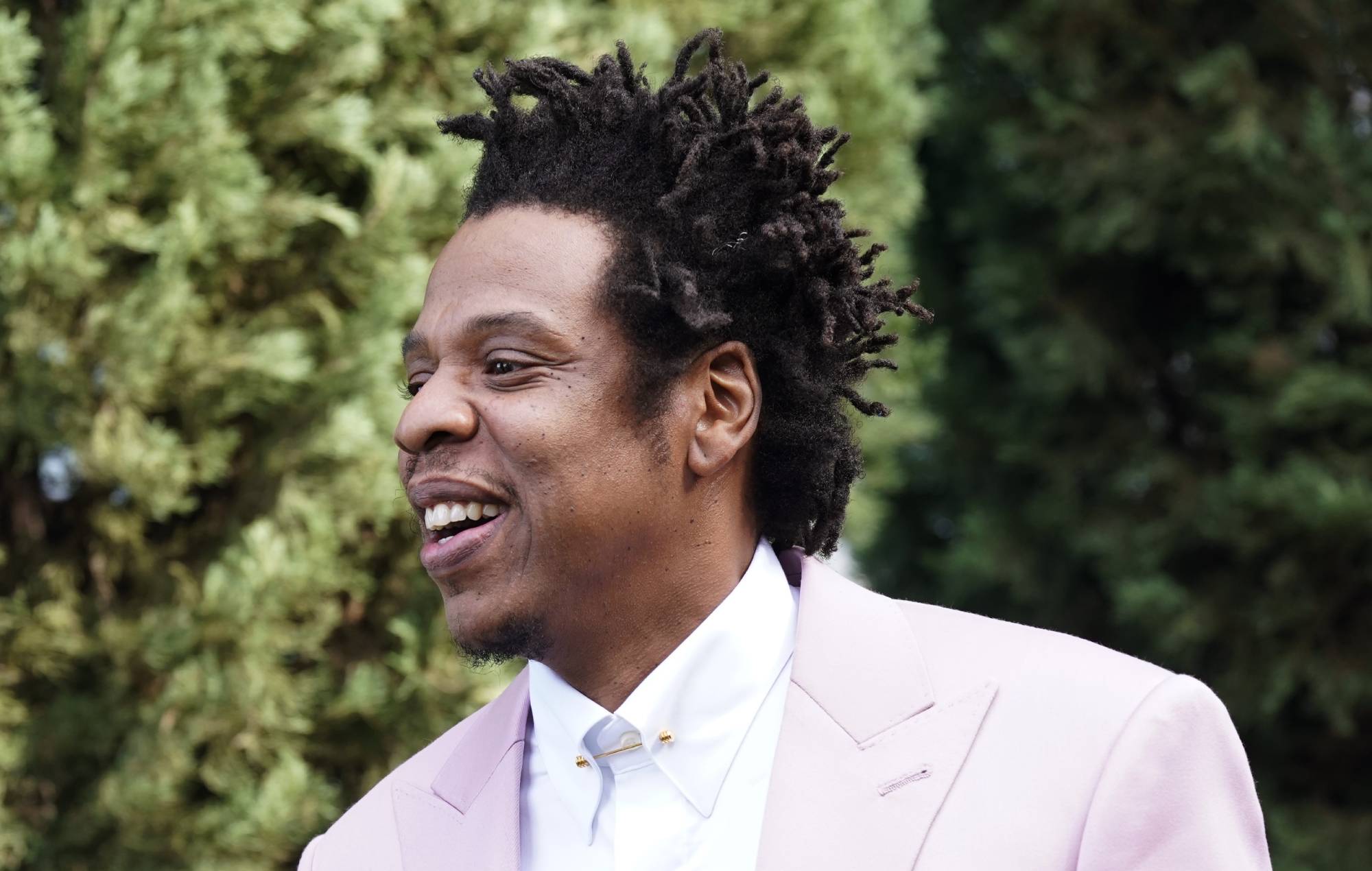 Jay-Z se pronuncia sobre la venta de Tidal en una rara serie de tuits