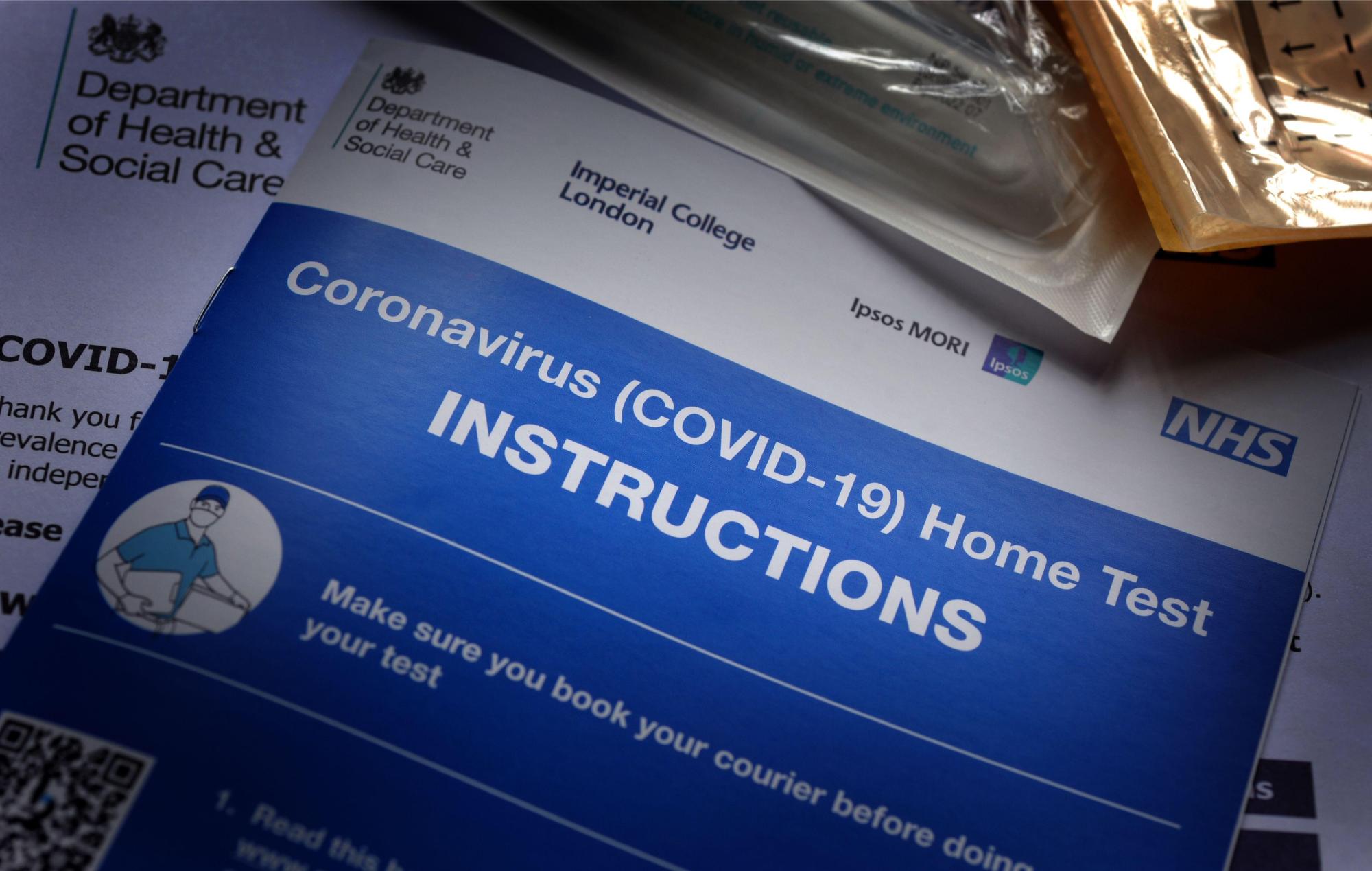 Los residentes en Inglaterra se someterán a pruebas de COVID-19 dos veces por semana