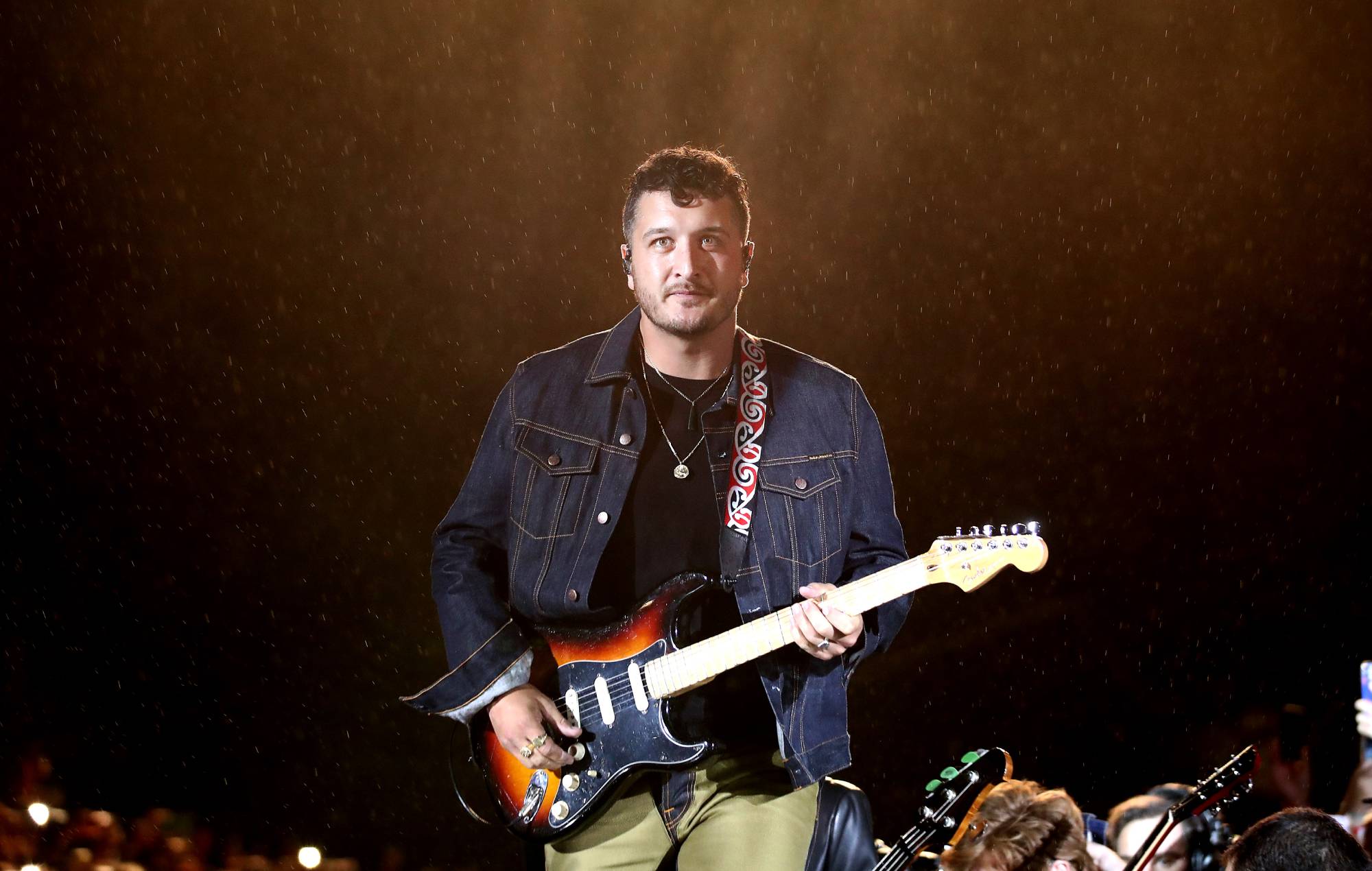 Six60 tocan ante 50.000 fans en el mayor espectáculo desde que comenzó la pandemia de COVID-19