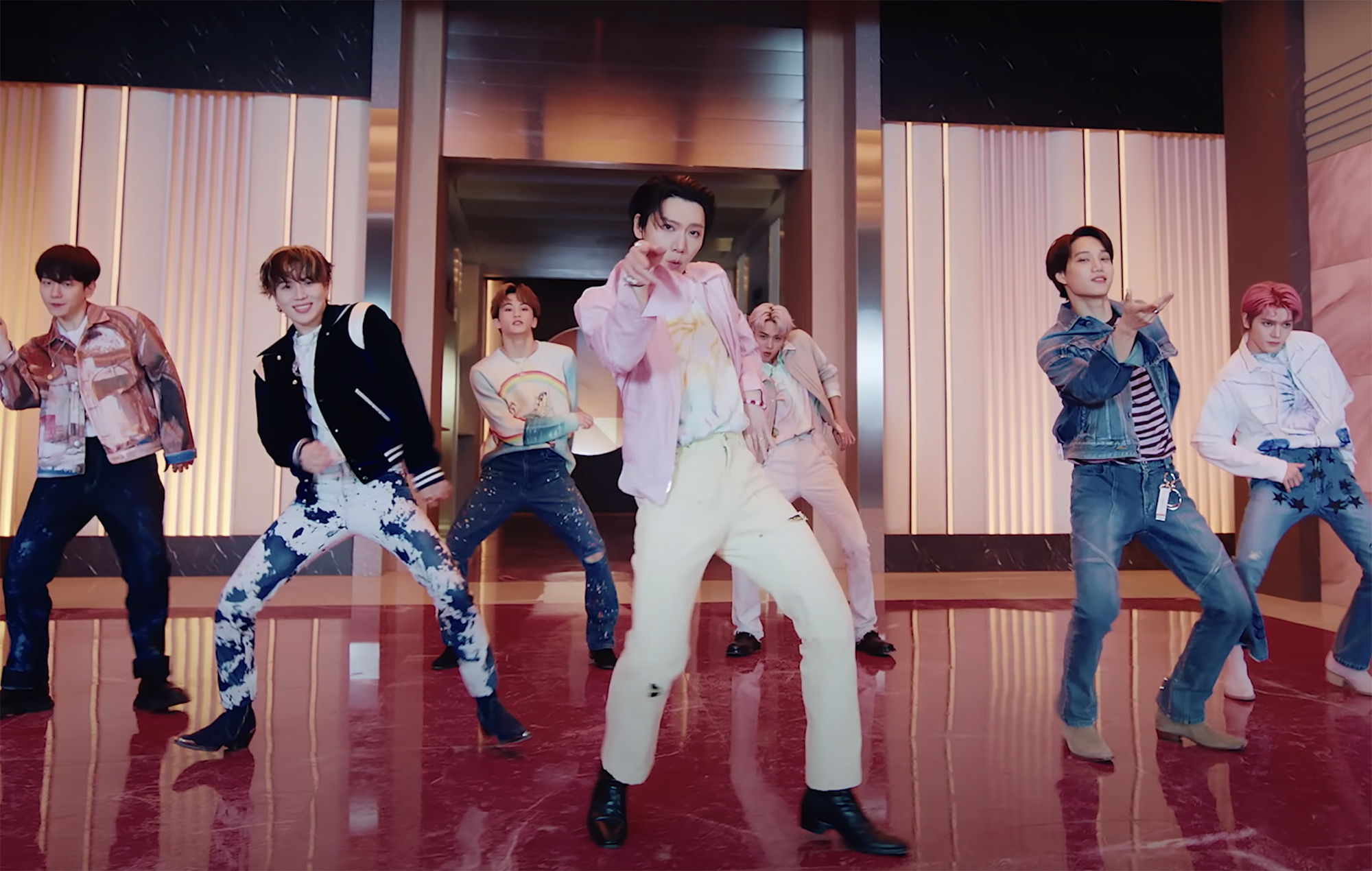 SuperM lanza el alegre vídeo de su nueva canción, 'We DO'
