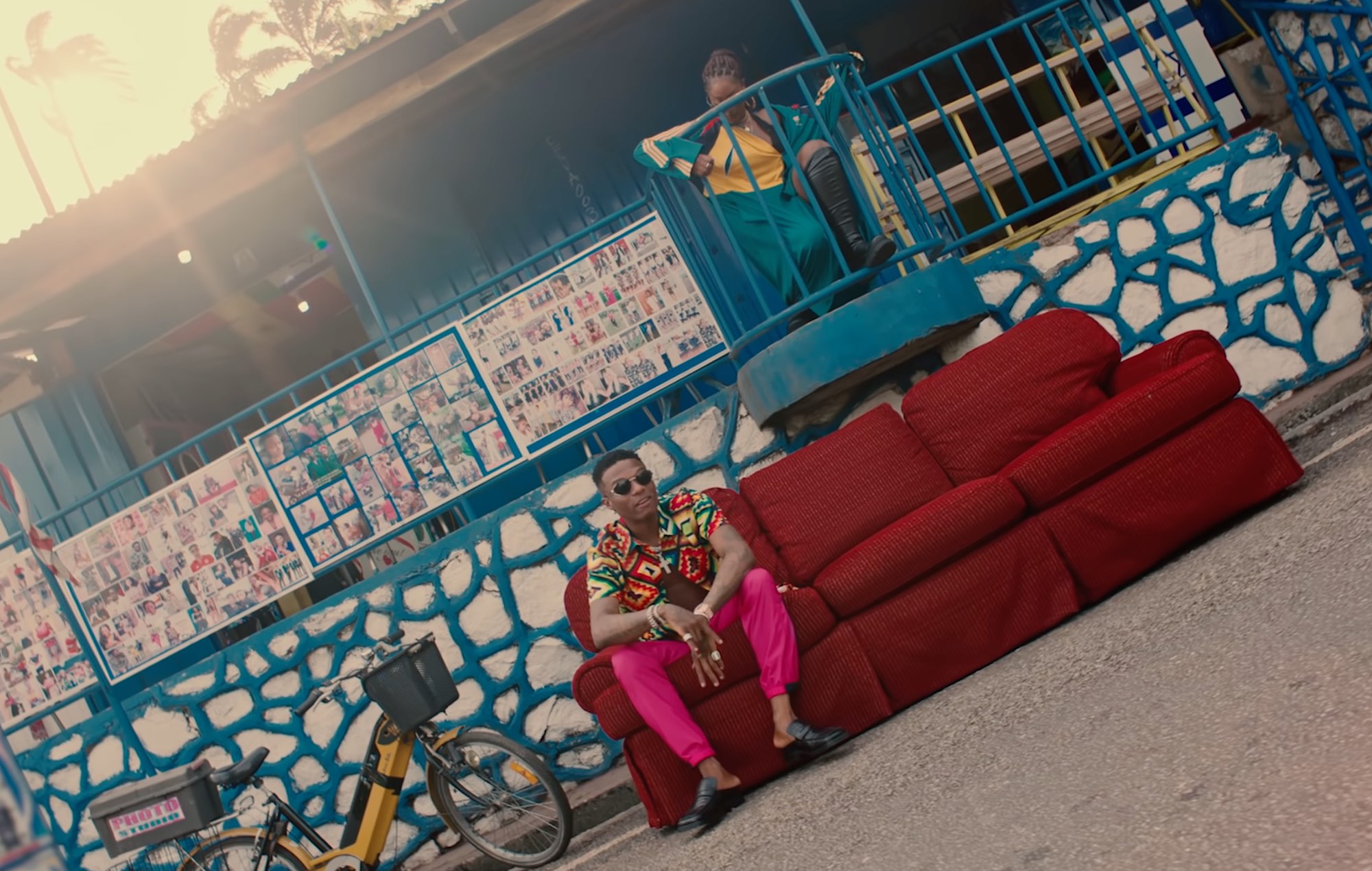WizKid comparte el vídeo de su nueva colaboración con Tems, 'Essence'