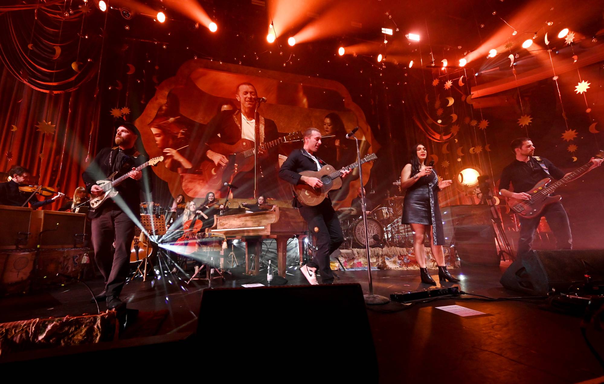 Coldplay insinúa el lanzamiento de un nuevo álbum: "Se supone que no debemos decirlo, pero no no habrá uno"