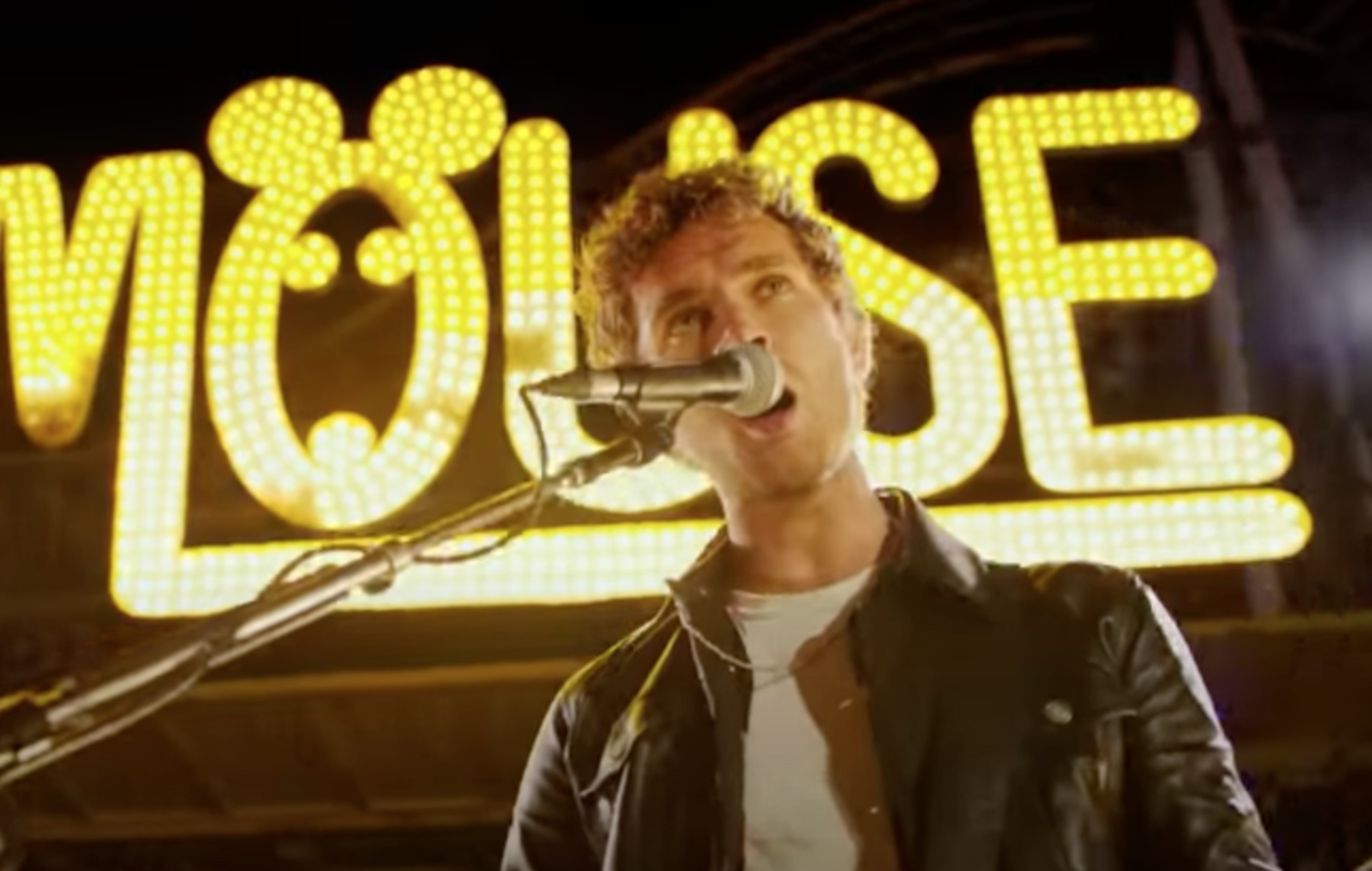 Mira la salvaje interpretación en el muelle de Royal Blood de 'Boilermaker' para el Big Weekend de Radio 1