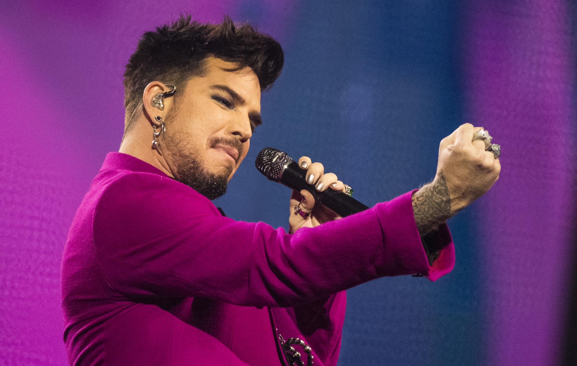 Adam Lambert confirma que está trabajando en un nuevo musical