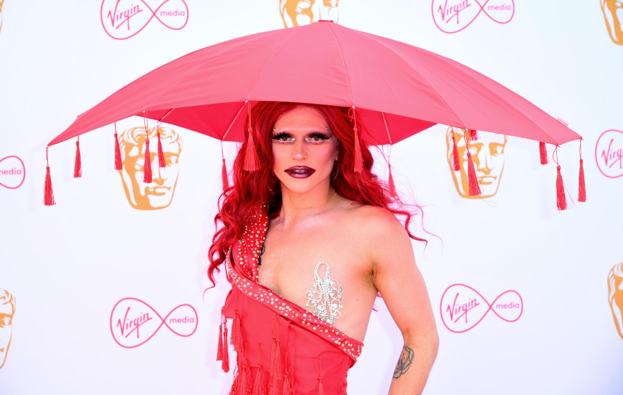 Bimini Bon Boulash, de Drag Race UK, comparte su desafiante primer single 
