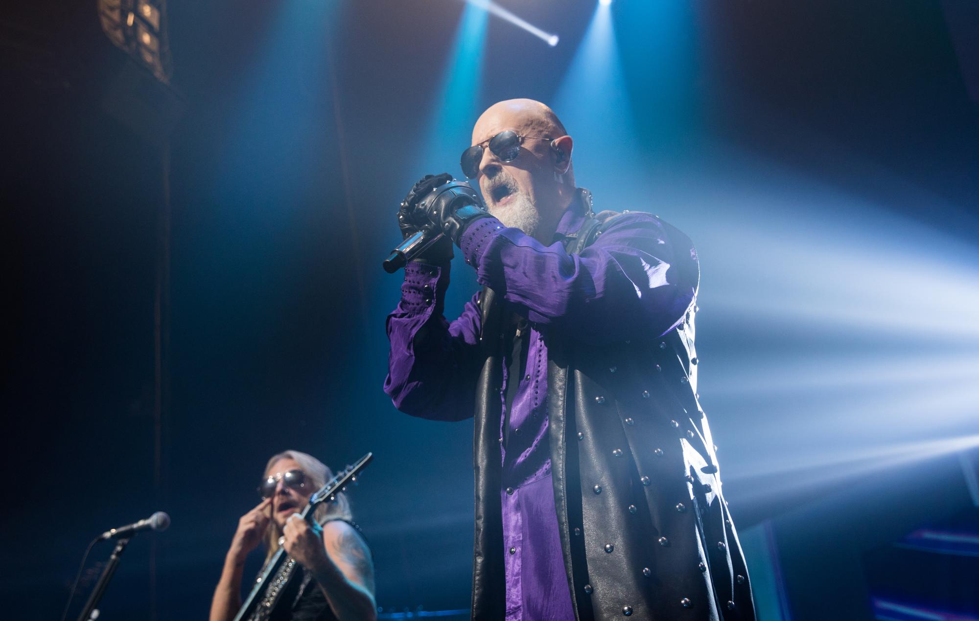 Rob Halford recuerda su salida del armario como gay en la MTV: 