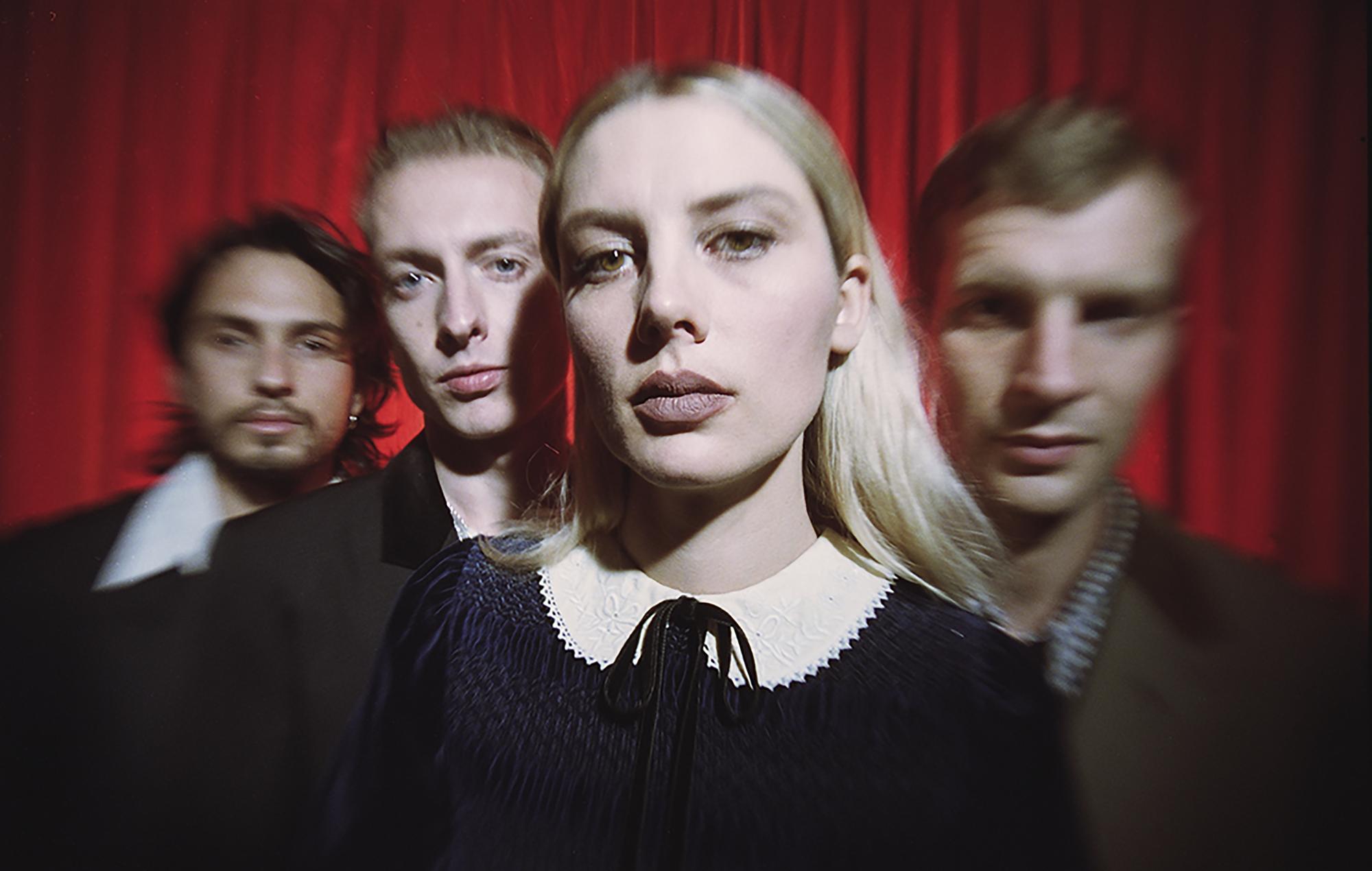 Wolf Alice proyectará en Londres el cortometraje 'Blue Weekend' con actuaciones acústicas en directo