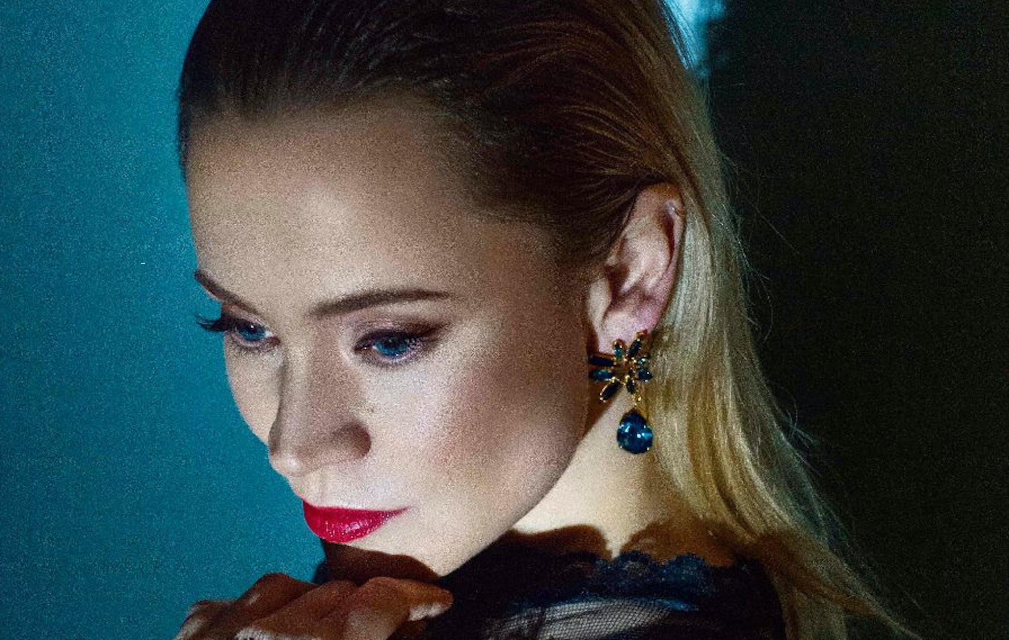 Escucha la versión pop de Annie de 'Just Like Honey' de The Jesus And Mary Chain