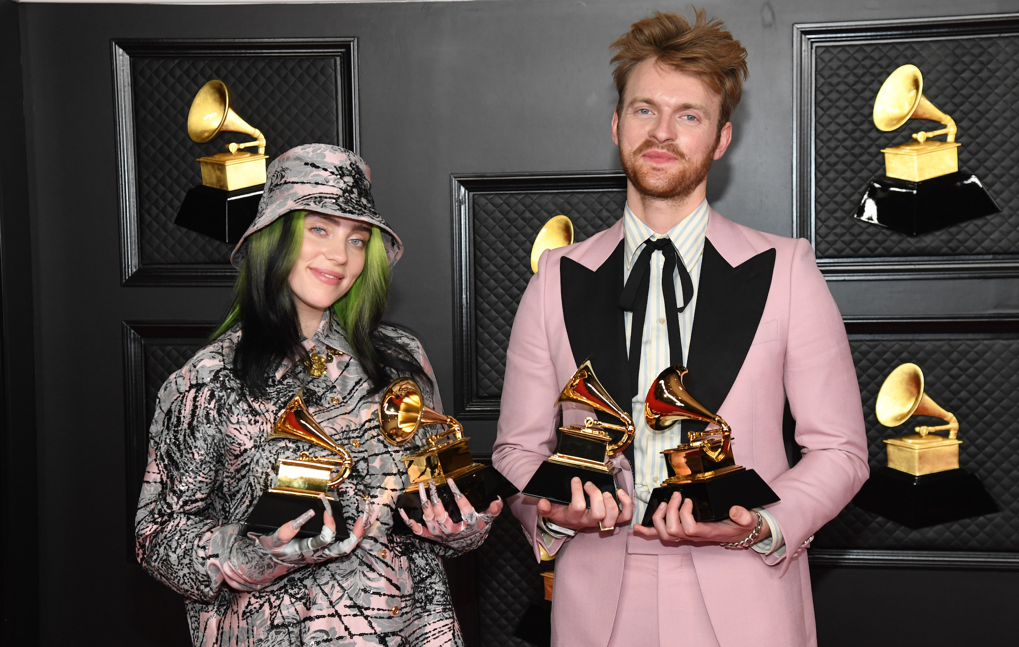 Finneas se dirige a las cuentas de los trolls de Billie Eilish por "publicar mentiras implacables"