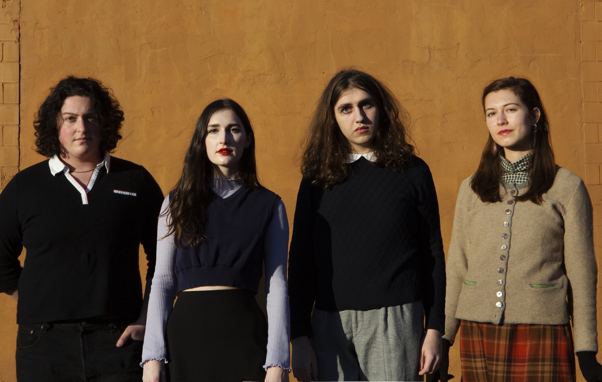 Julien Baker se une a The Ophelias en su nuevo single 'Neil Young On High'