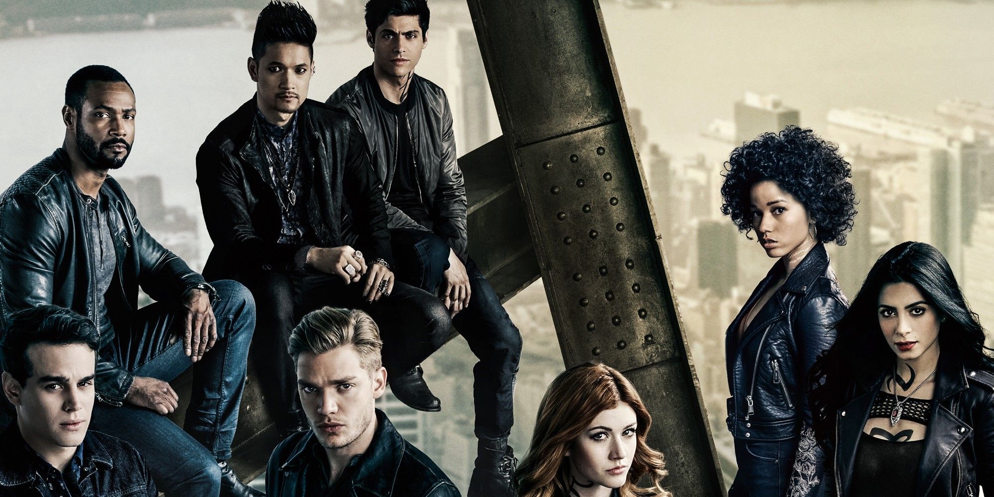 La estrella de Shadowhunters dice que el fandom de la serie no ha muerto ni morirá