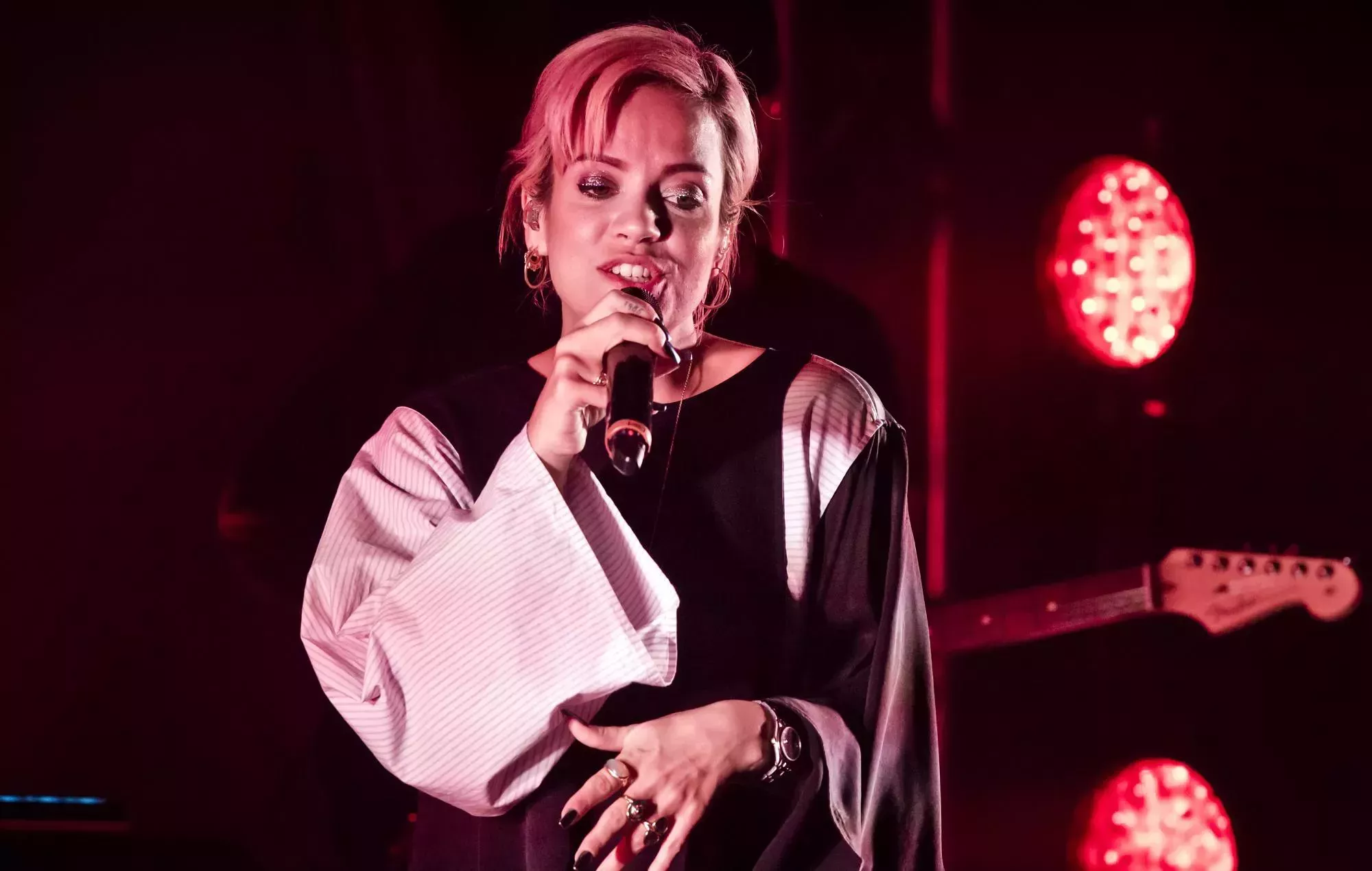Lily Allen cumple dos años de sobriedad: 