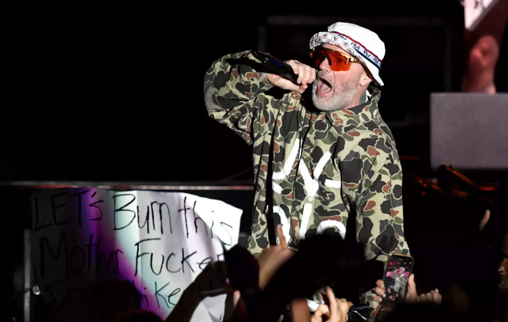 Los fans de Limp Bizkit reaccionan cuando Fred Durst muestra su nuevo y espectacular look
