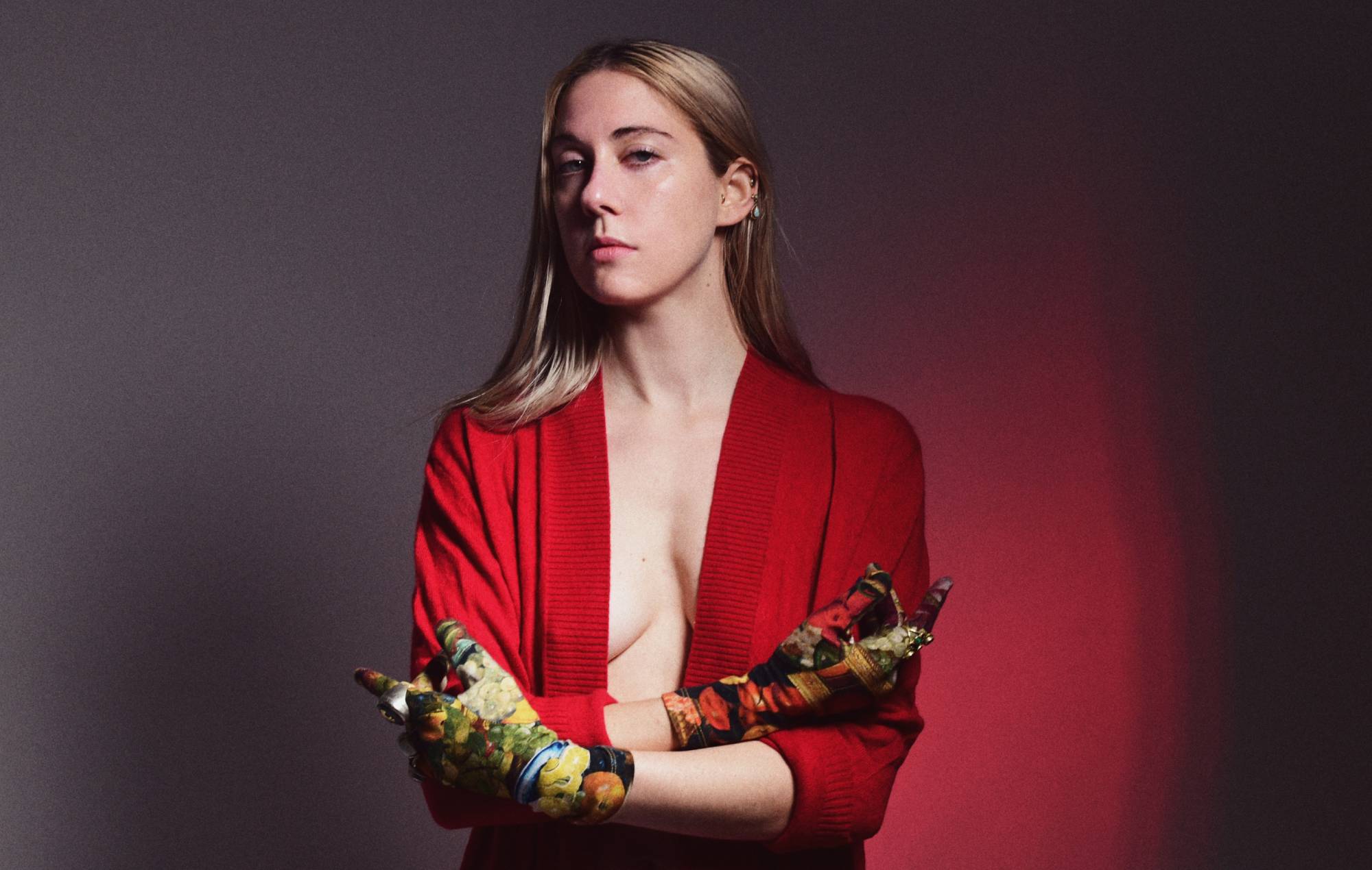 Torres comparte "Thirstier" de su próximo álbum