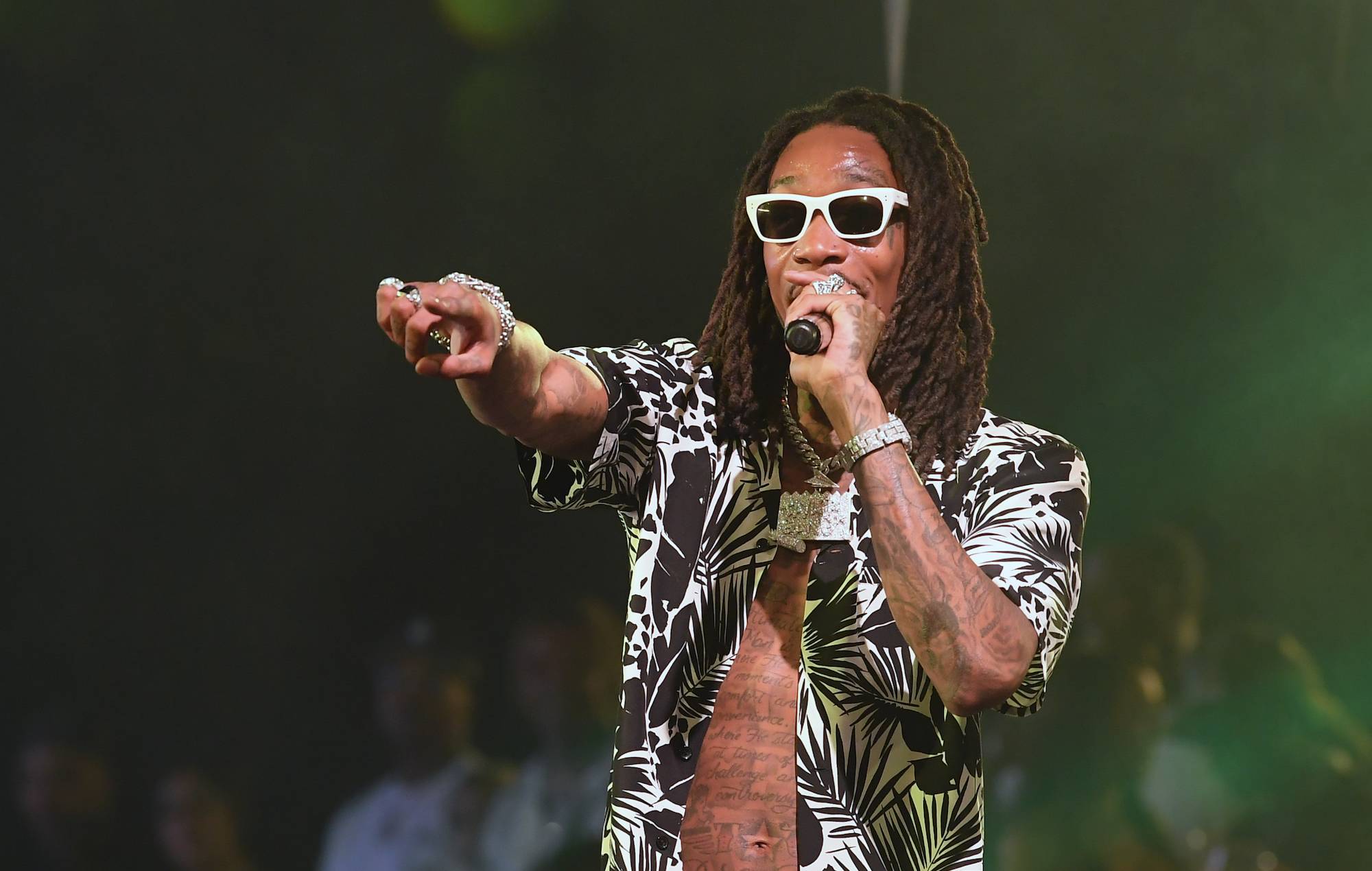 Wiz Khalifa revela que está libre de COVID-19 tras un test positivo