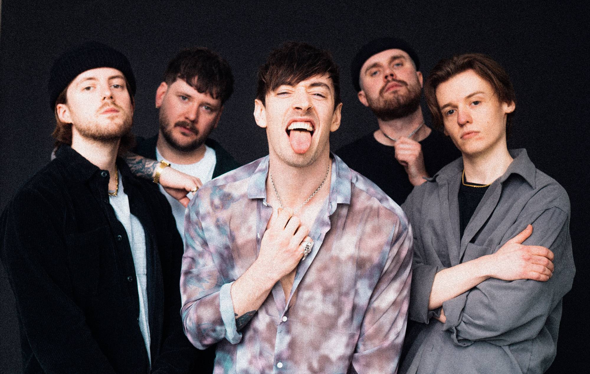 Barco de la basura: "La comunidad LGBTQ+ debería ser absorbida por el statu quo"