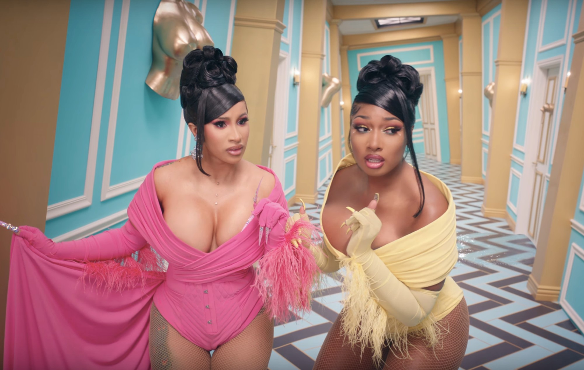 Cardi B y Megan Thee Stallion celebran un año de 'WAP' burlándose de otra collab