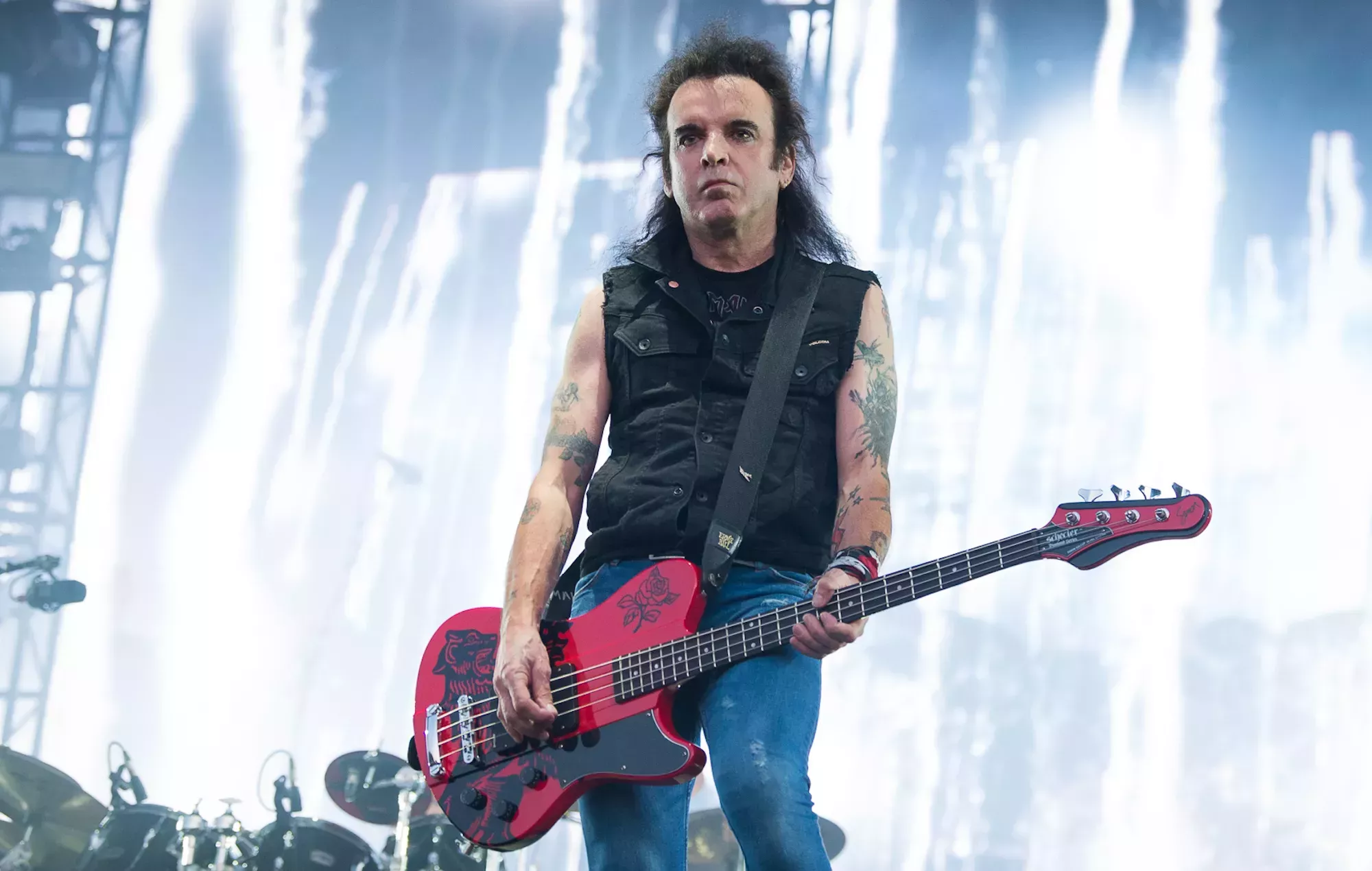 El bajista de The Cure, Simon Gallup, dice que ha dejado la banda