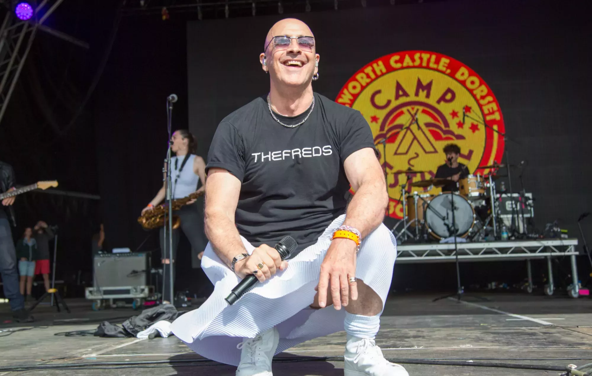 El cantante de Right Said Fred fue llevado al hospital por COVID pero sigue en contra de la vacuna