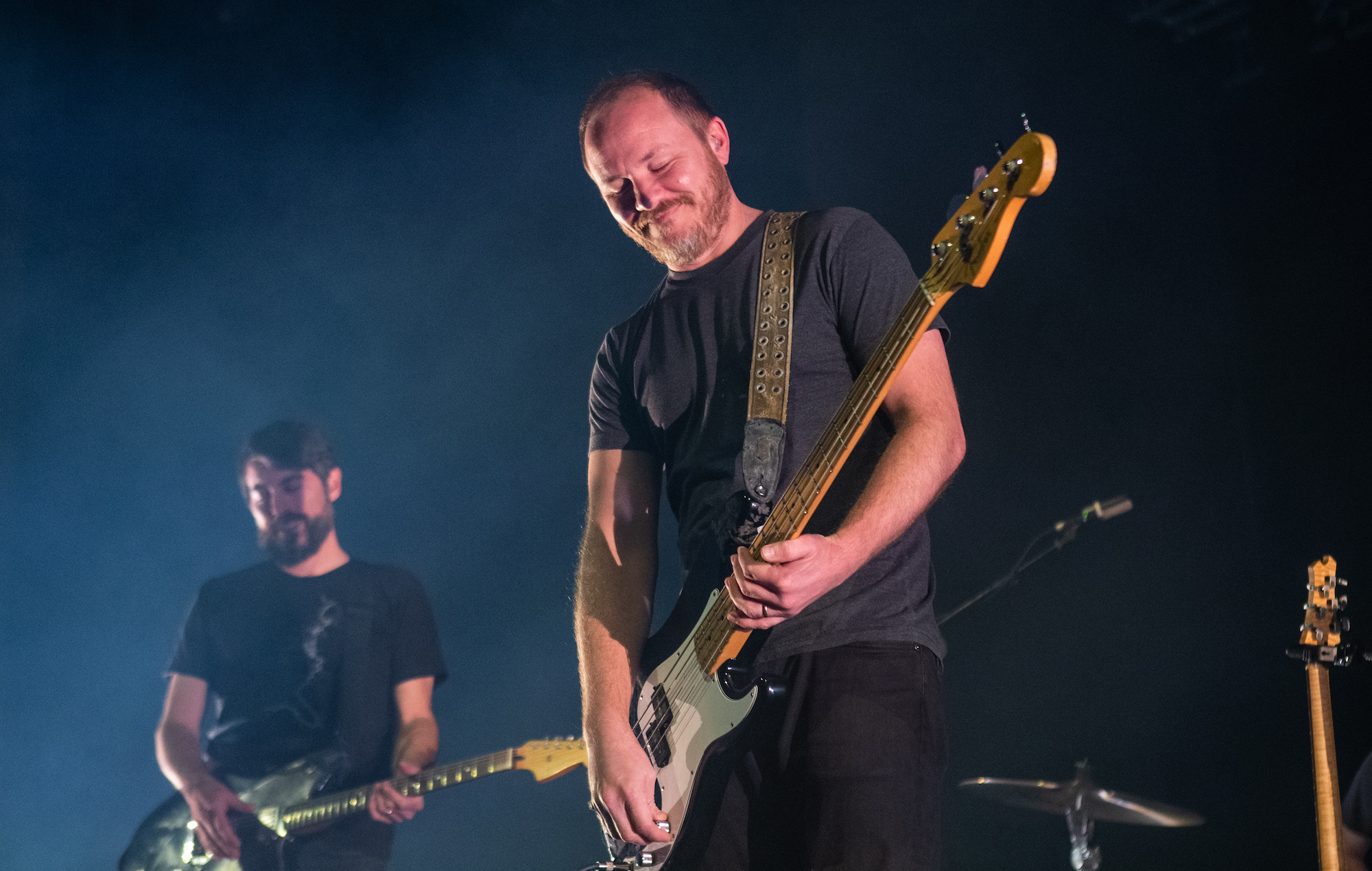 Explosions In The Sky anuncia un nuevo álbum de bandas sonoras y comparte "Climbing Bear