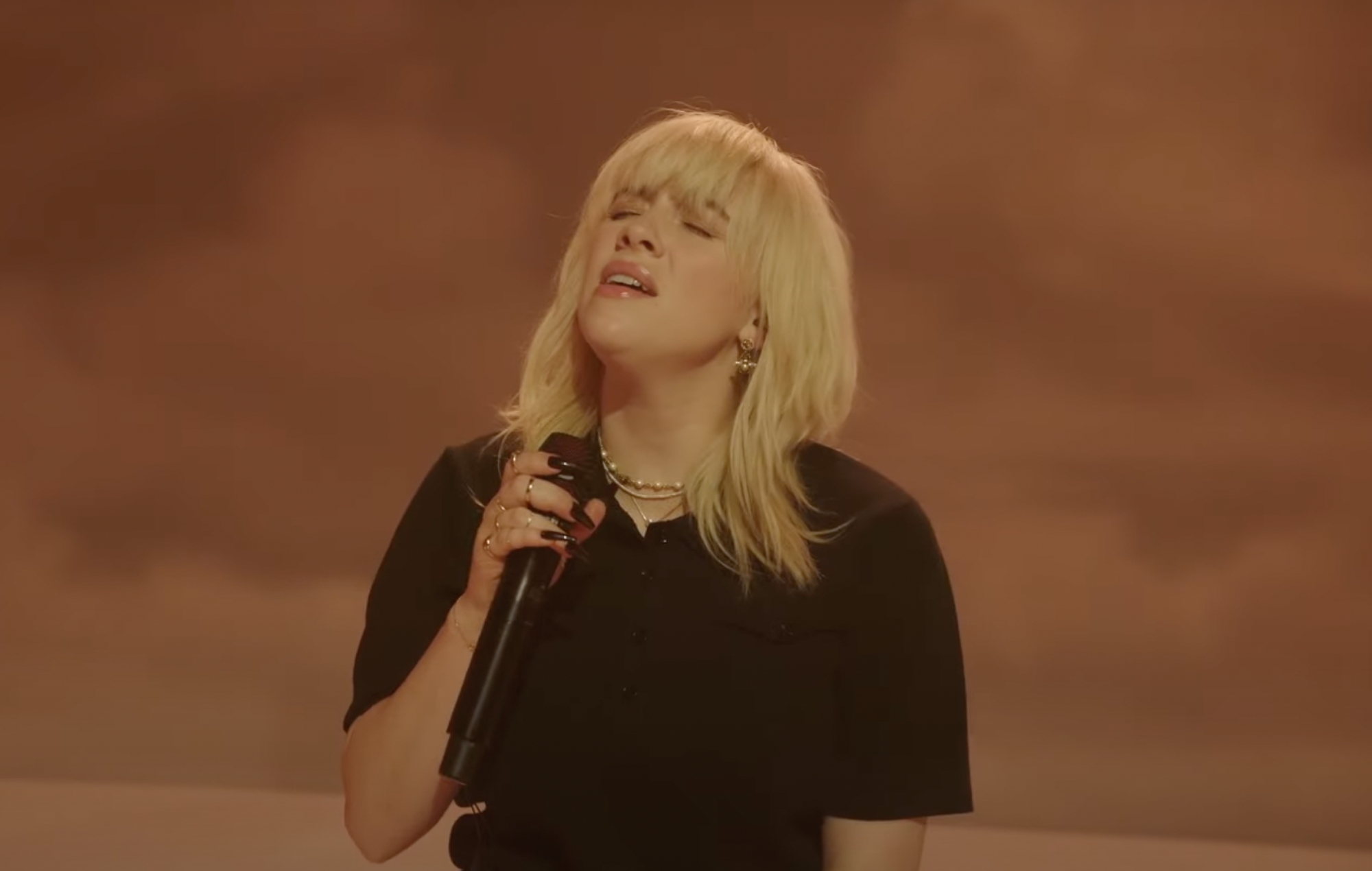 La segunda parte de la charla de Billie Eilish con Steve Carell aparecerá en el podcast 'The Office Deep Dive'