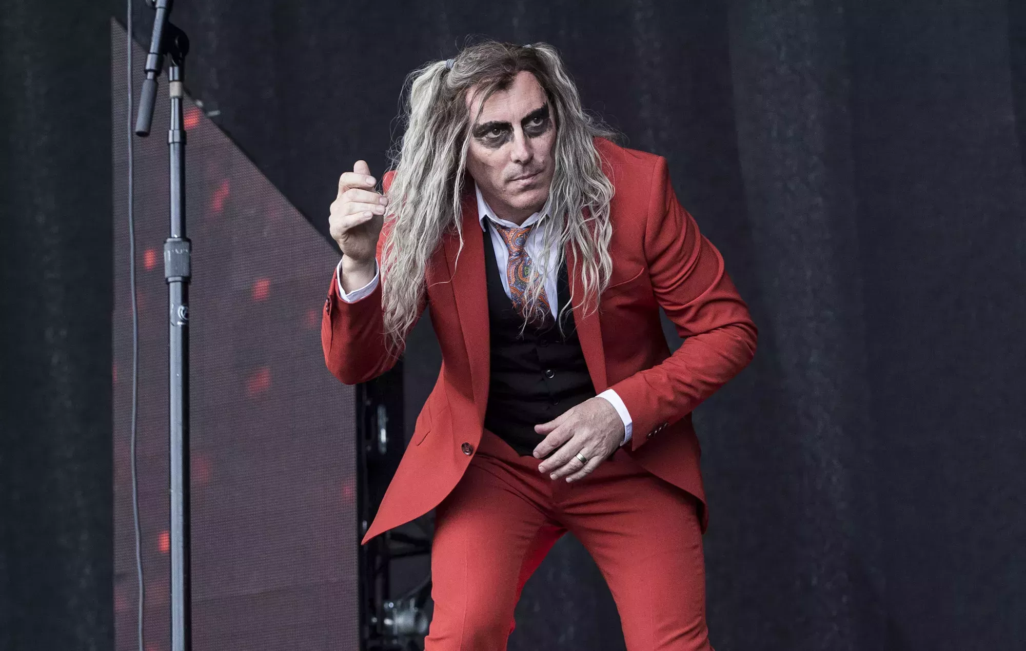 Maynard James Keenan, de Tool, comparte un emotivo post sobre la lucha de su mujer contra el cáncer de mama