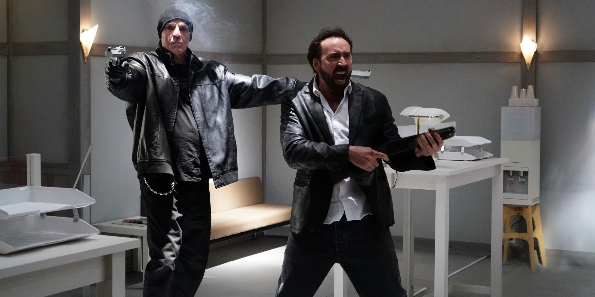 Prisioneros de Ghostland: Nic Cage hace que Mad Max parezca cuerdo en un tráiler apocalíptico