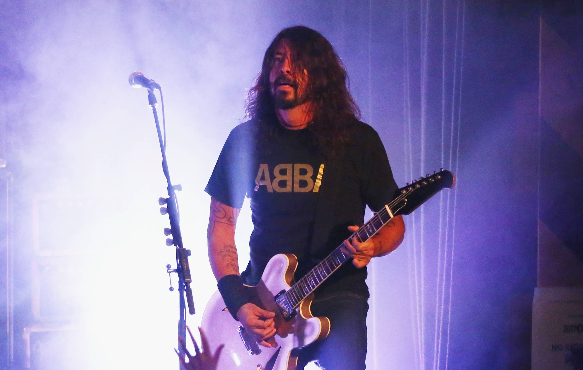 Dave Grohl está abierto a tocar la batería para ABBA: "Soy un gran fan de ABBA"