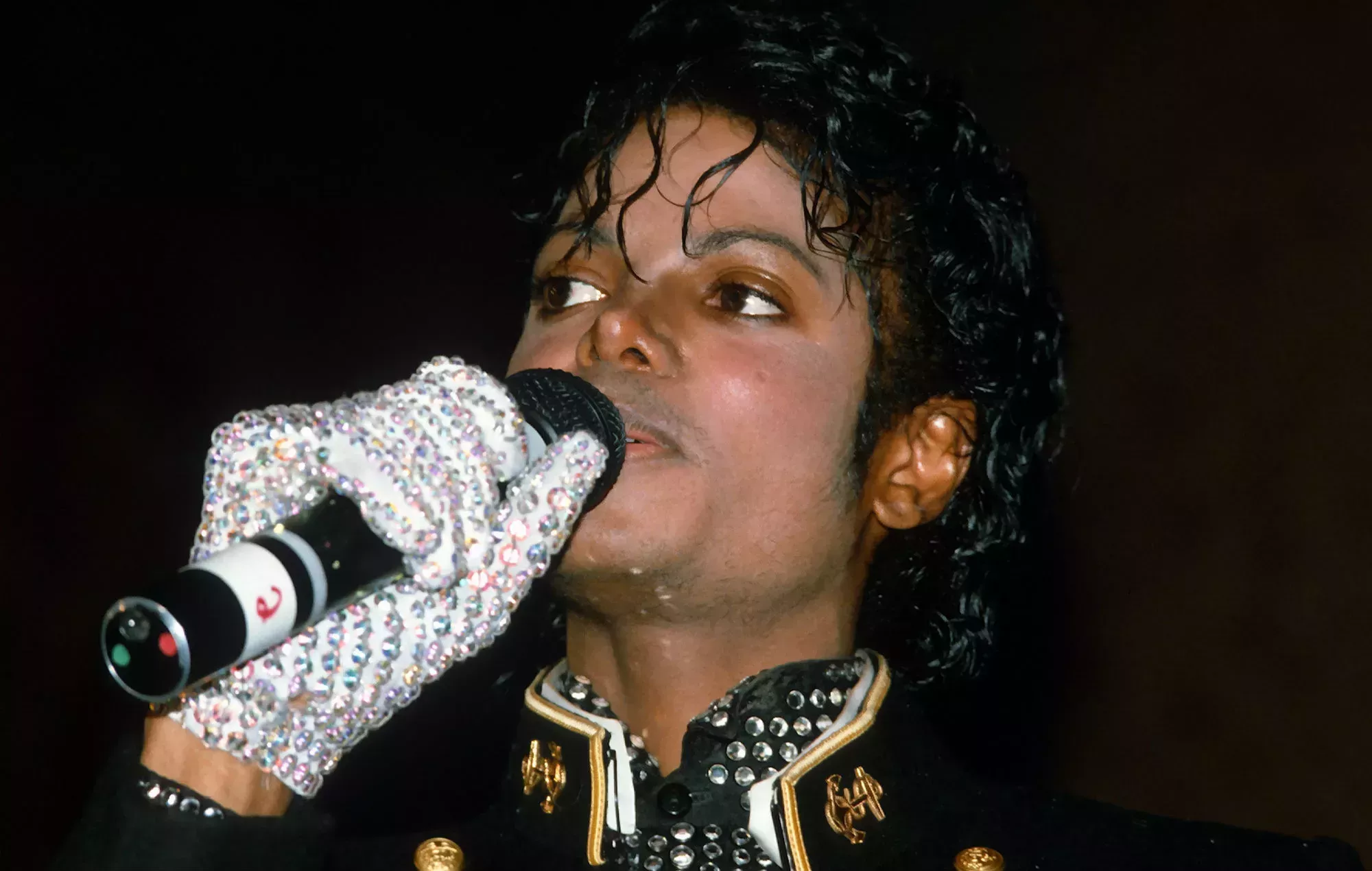 Los recuerdos de Michael Jackson supuestamente comprados con dinero negro pagarán la atención de COVID en Guinea Ecuatorial