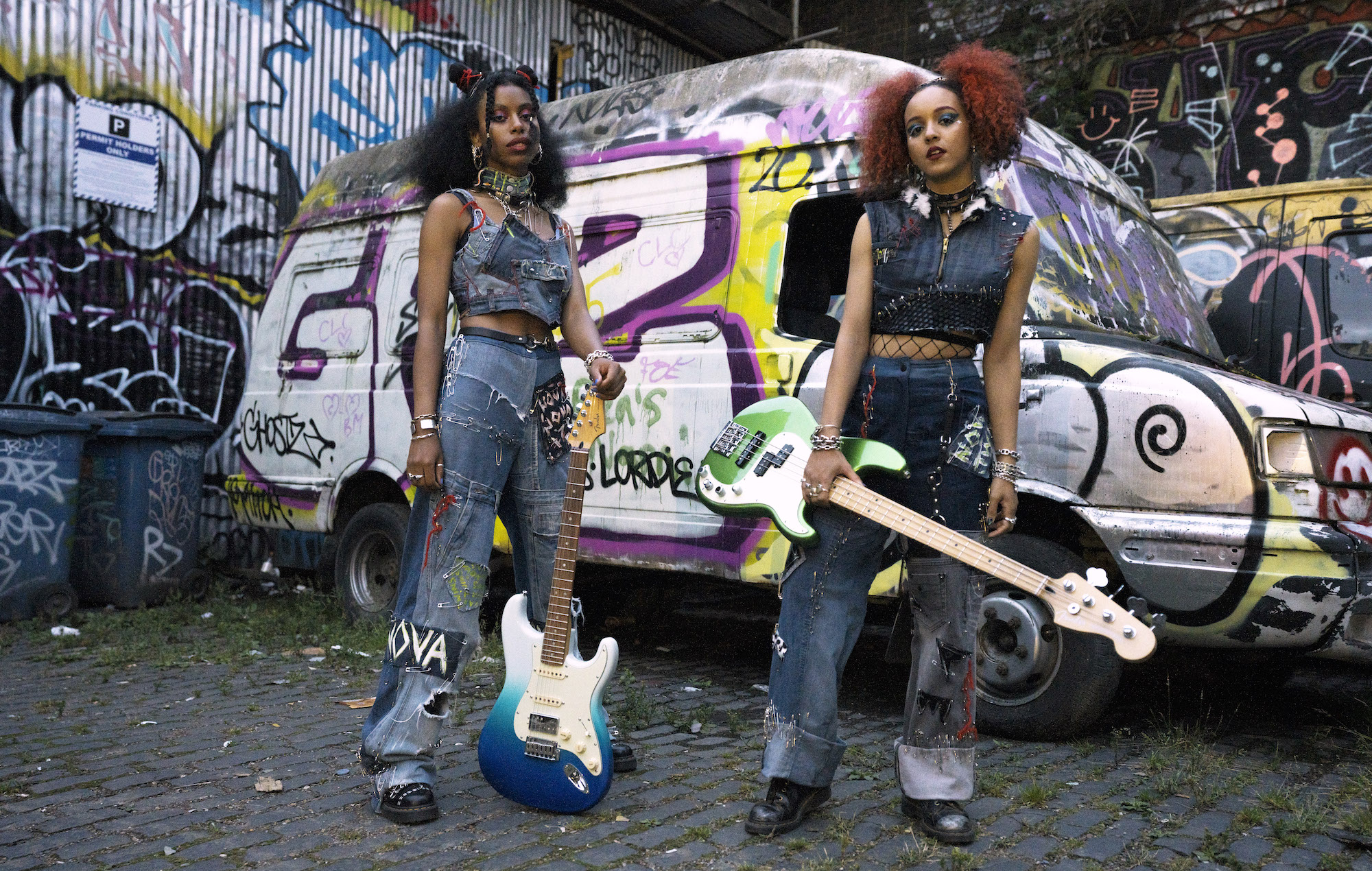Nova Twins entre los artistas que lanzan la nueva serie Player Plus de Fender