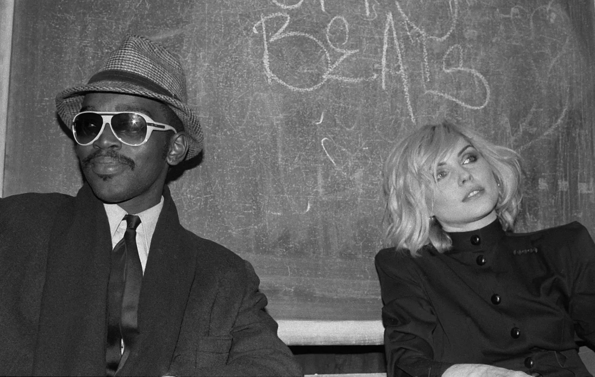 Blondie comparte el raro tema navideño 'Yuletide Throwdown' y habla de Fab 5 Freddy, nueva música y gira