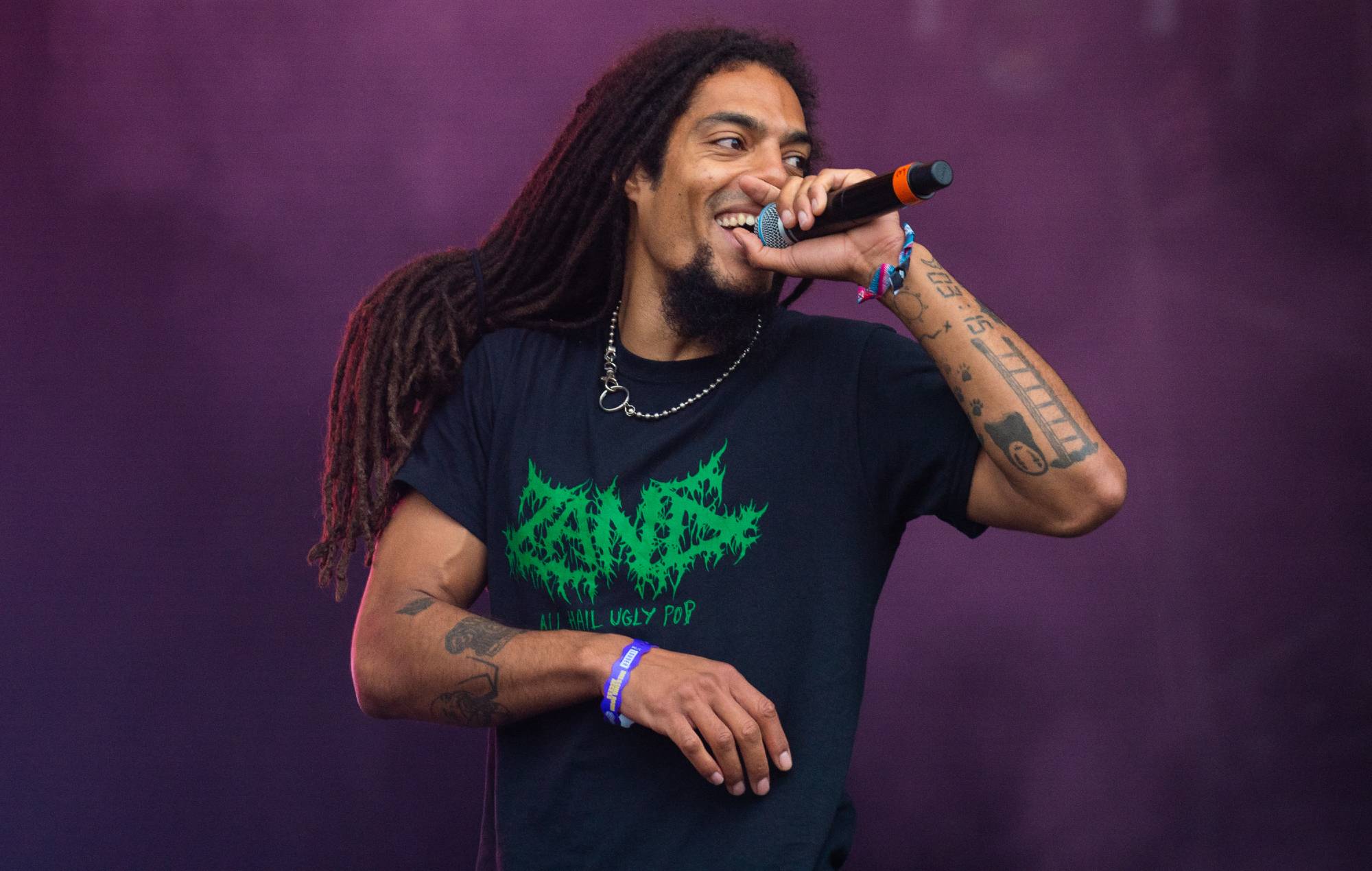 Bobby Vylan pide más diversidad en la música en vivo: "Hagamos que sea una industria que nos represente a todos"