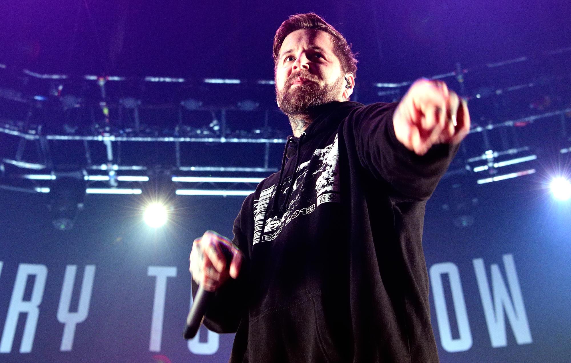 Dani Winter-Bates, de Bury Tomorrow, protagoniza un cortometraje sobre los peligros de los delitos de odio