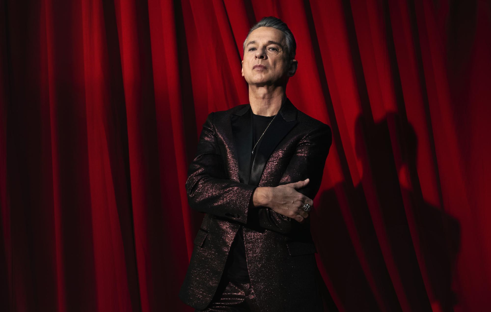 Dave Gahan, de Depeche Mode, anuncia su nuevo álbum 'Imposter' con Soulsavers