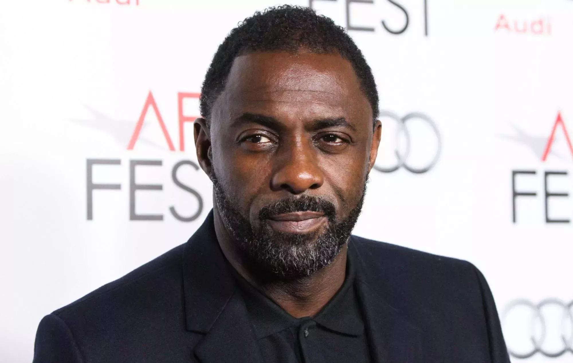 Idris Elba se descarta de la carrera de James Bond