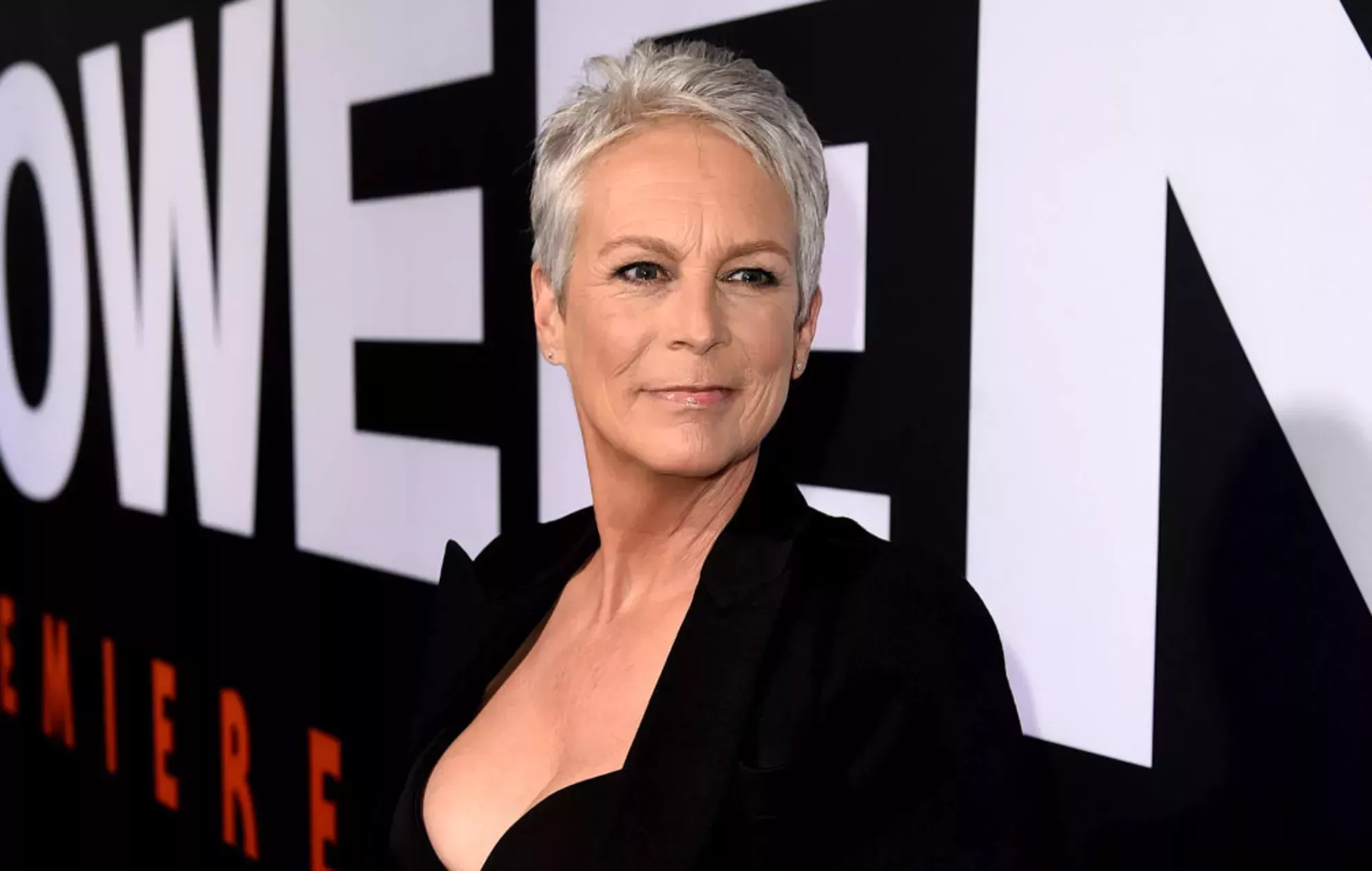 Jamie Lee Curtis critica la cirugía plástica por 