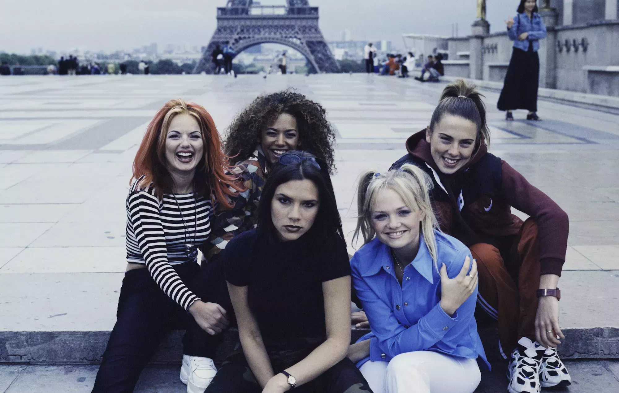 Las Spice Girls comparten la edición de lujo de su álbum de debut y el nuevo vídeo de 'Wannabe'